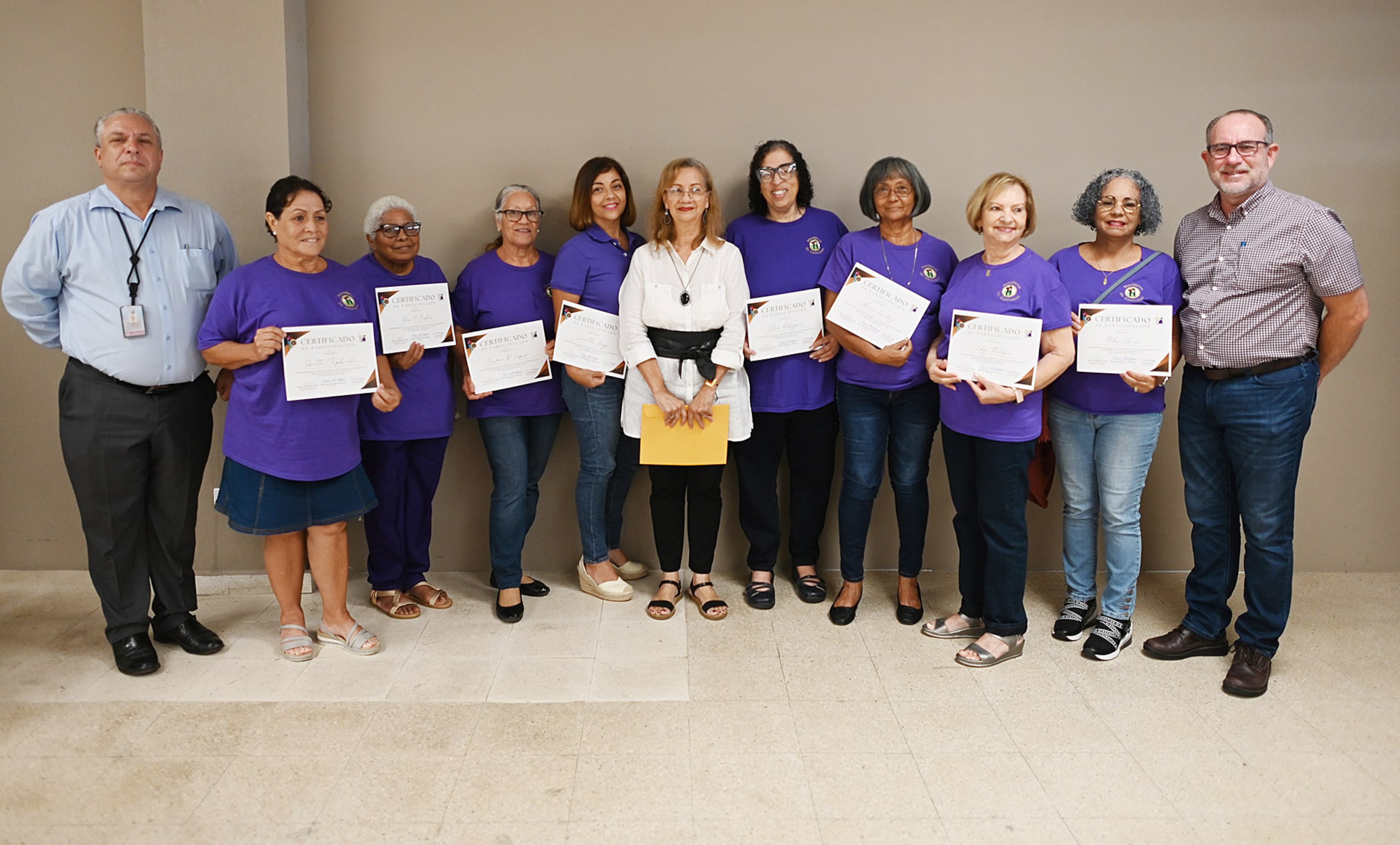 El esfuerzo invertido por los pasados tres meses rindió frutos cuando 122 personas completaron los talleres de la primera Escuela Taller Municipal de Artesanía de Canóvanas.