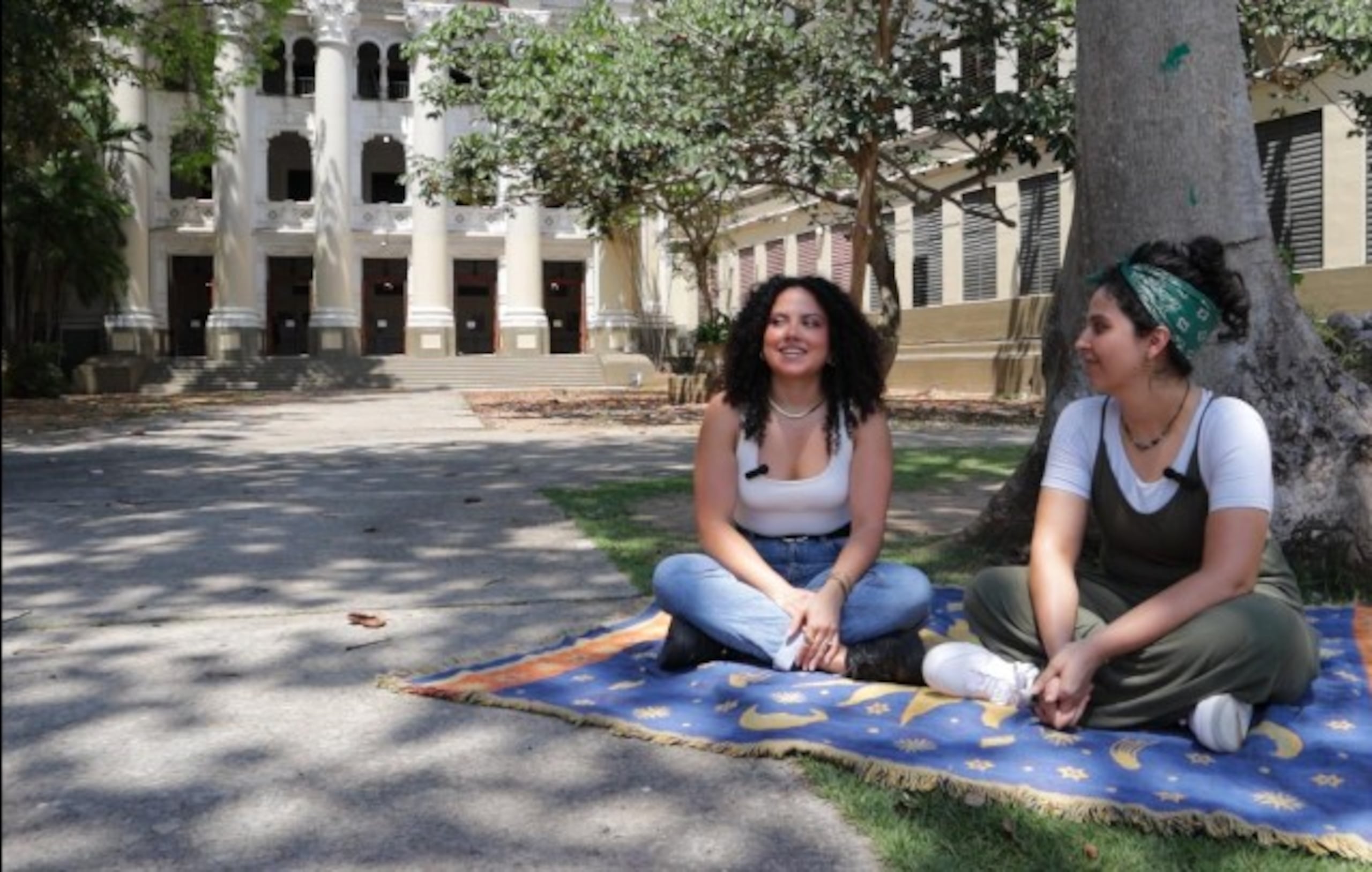 “100 años de la Central” da voz a estudiantes y exestudiantes que han dado prestigio al histórico plantel escolar.