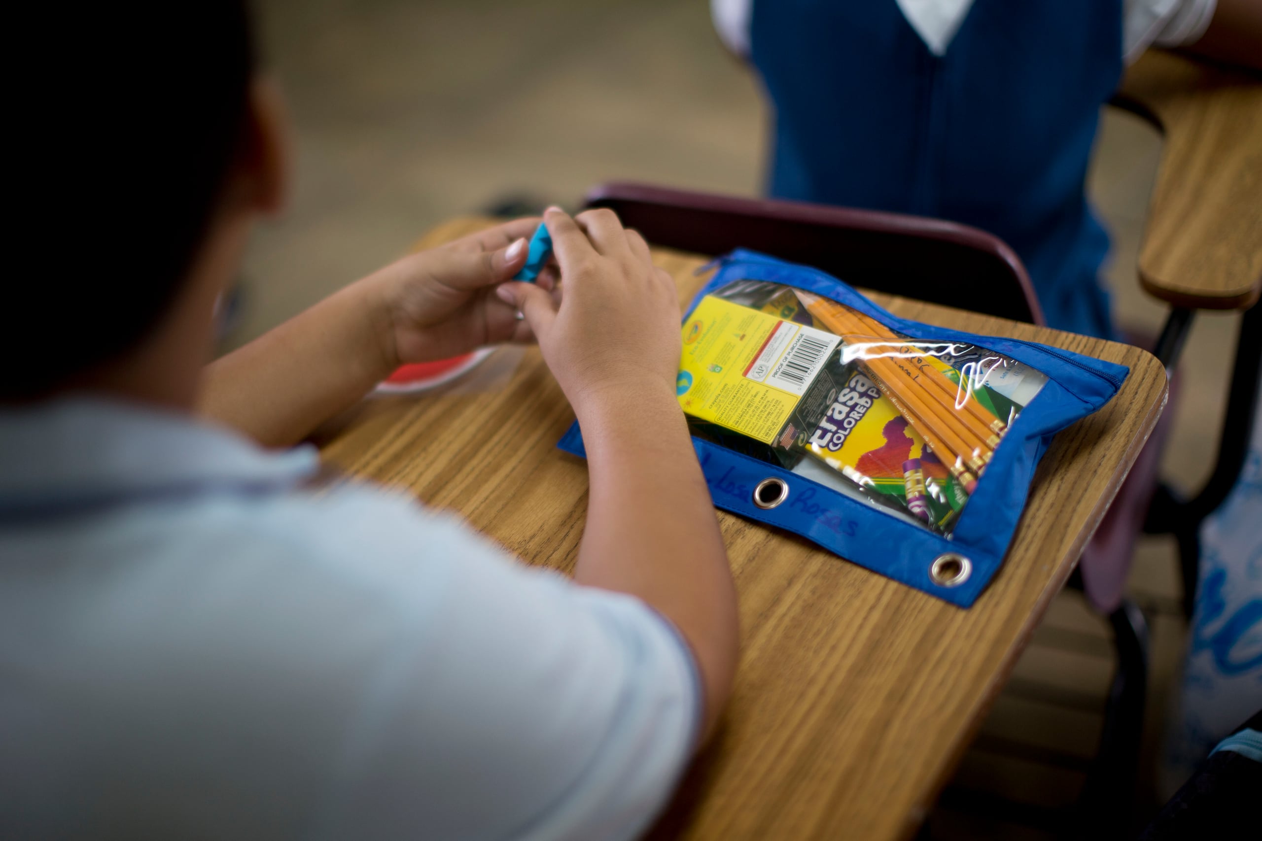 El solicitante podrá seleccionar tres escuelas de preferencia y deberá completar los documentos requeridos.