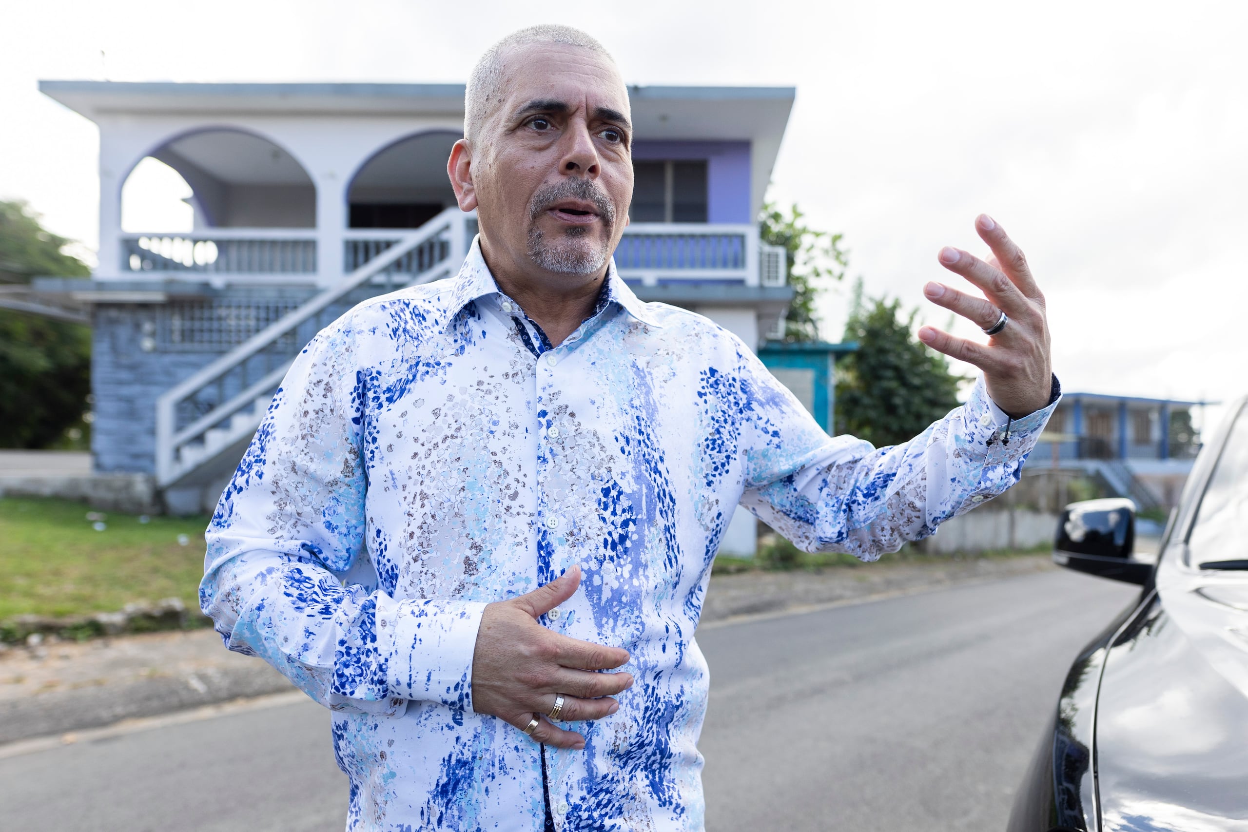 El alcalde de Hatillo, Carlos Román Román.