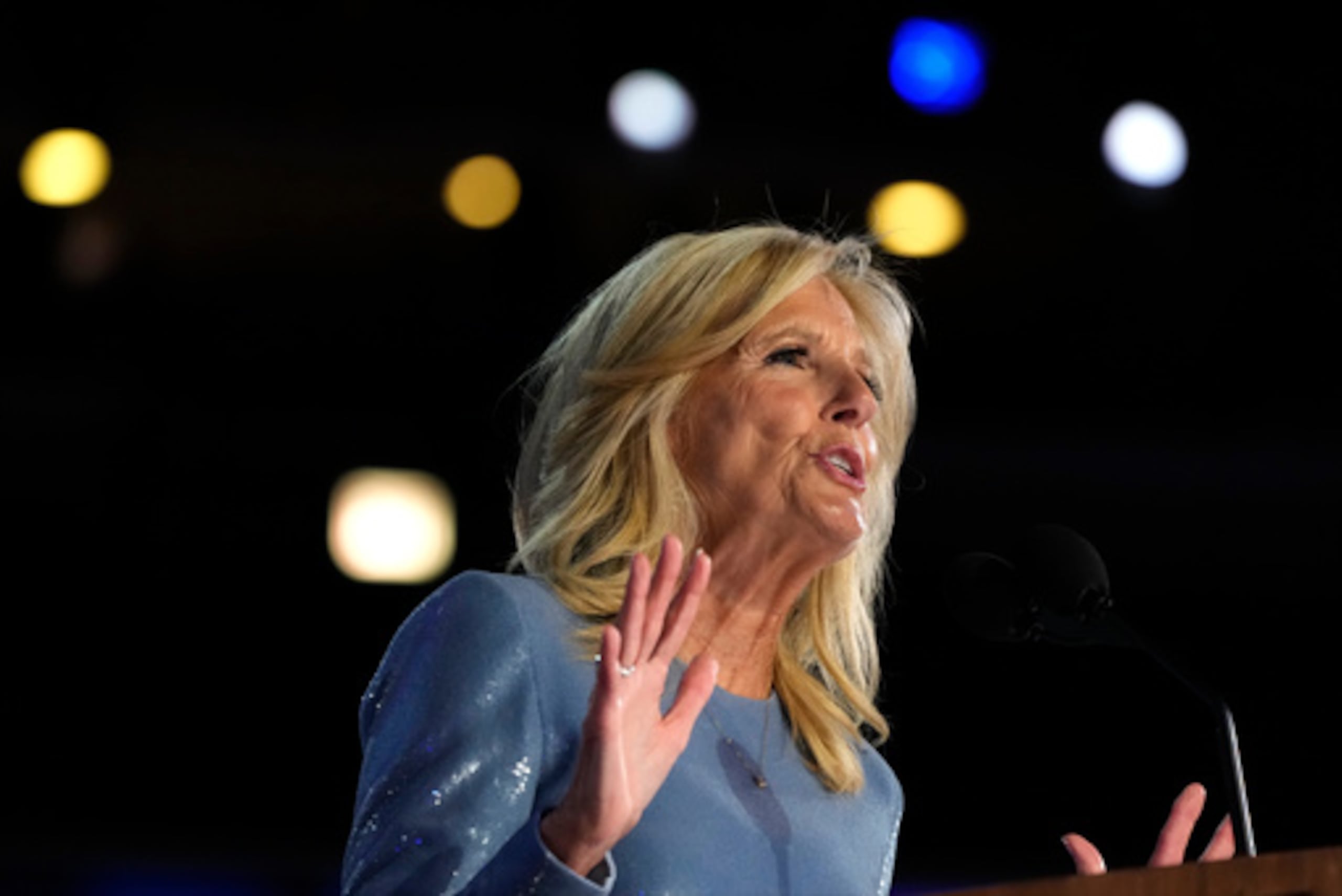 En sus memorias, Jill Biden revela que aunque defendió acérrimamente las capacidades de su esposo, a puertas ejercía presión para que el equipo de trabajo del exmandatario lo dejaran descansar más.