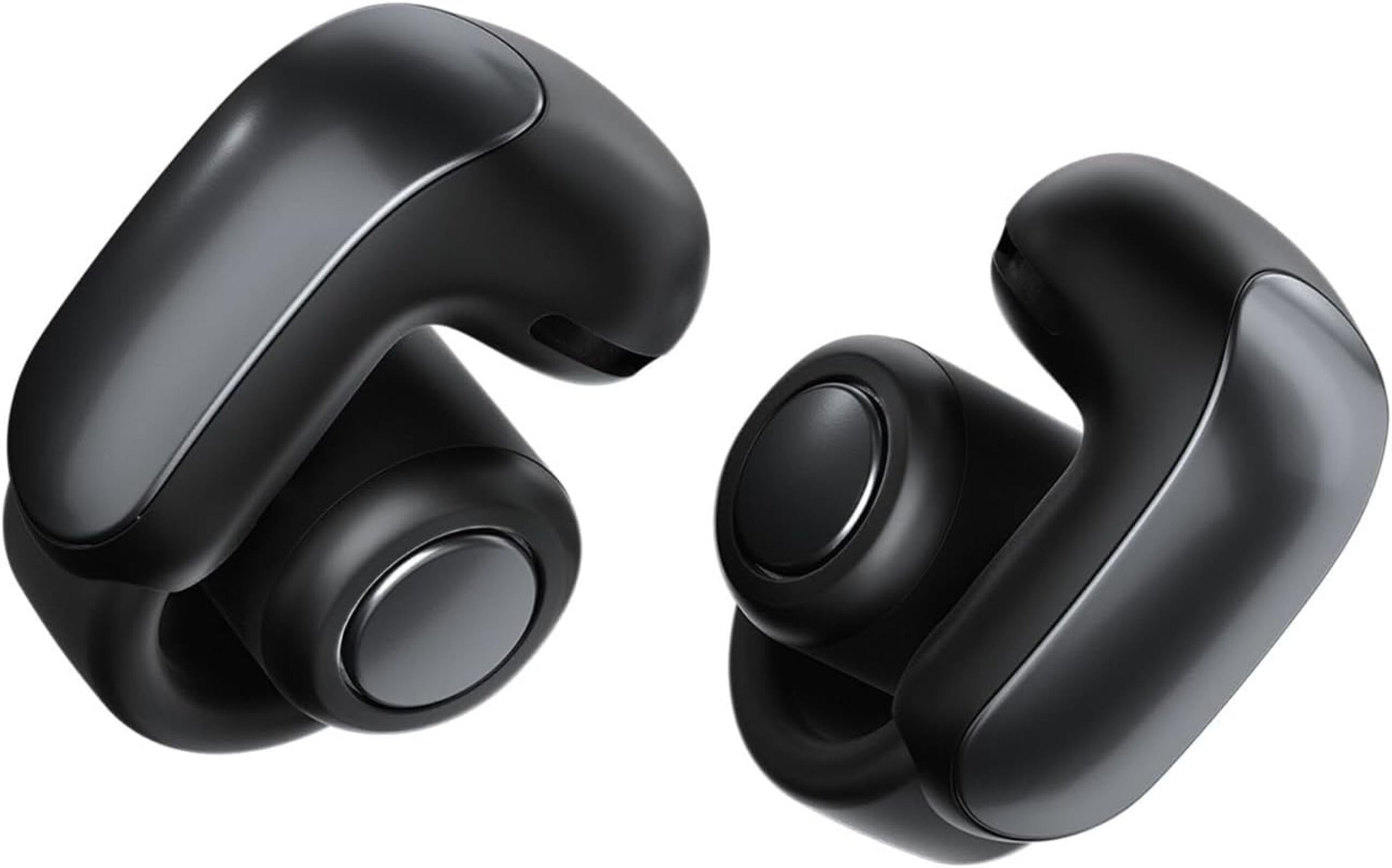 Para su disfrute: Si papá es amante de la música, los pódcast o los audiolibros, el regalo de este año puede ser un par de audífonos de última tecnología, como los Bose Ultra Open Bluetooth Earbuds, que puedes comprar tanto en tiendas que vendan la marca como en Amazon. Lo que los hace diferentes es que permiten escuchar todo lo que te rodea mientras disfrutas de tu sonido favorito, gracias a la tecnología OpenAudio, que proporciona un sonido privado de alta calidad mediante el sistema espacializado Bose Immersive Audio.