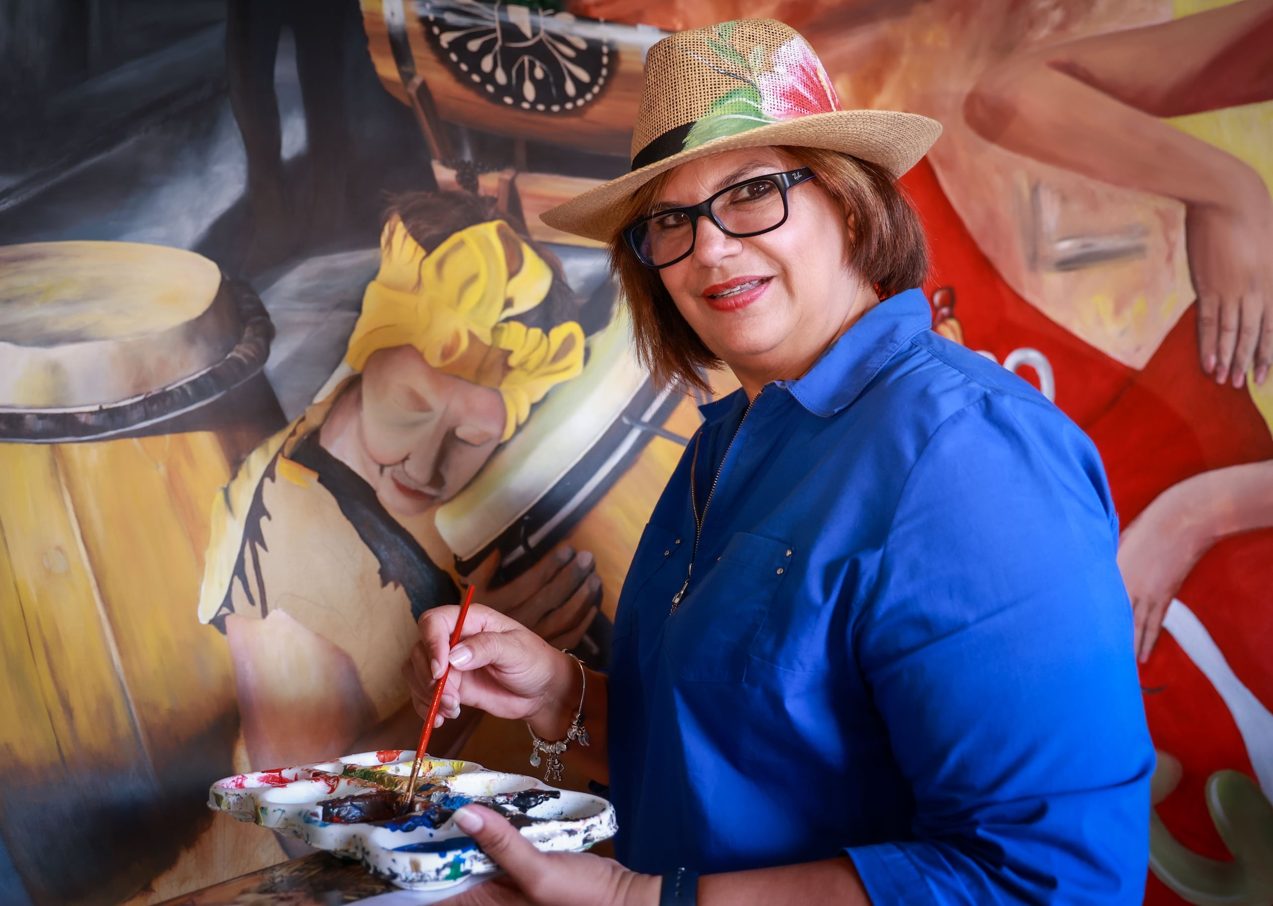 Carmen N. Vázquez laboró durante 30 años como maestra de Artes Visuales en el Departamento de Educación.