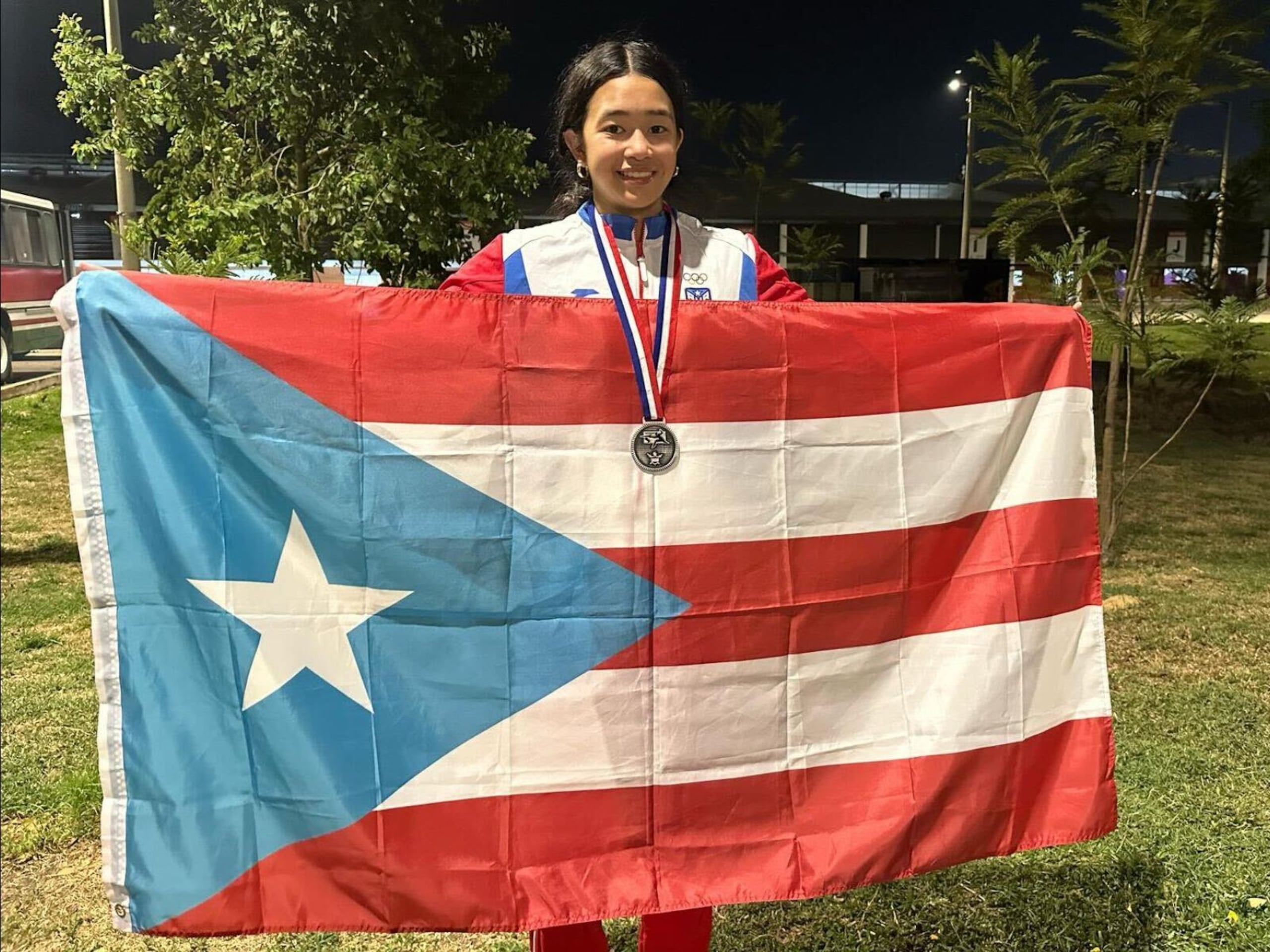 La esgrimista puertorriqueña Gabriela Hwang ganó la medalla de plata en la modalidad de sable en el Campeonato Panamericano Cadete y Juvenil 2025.
