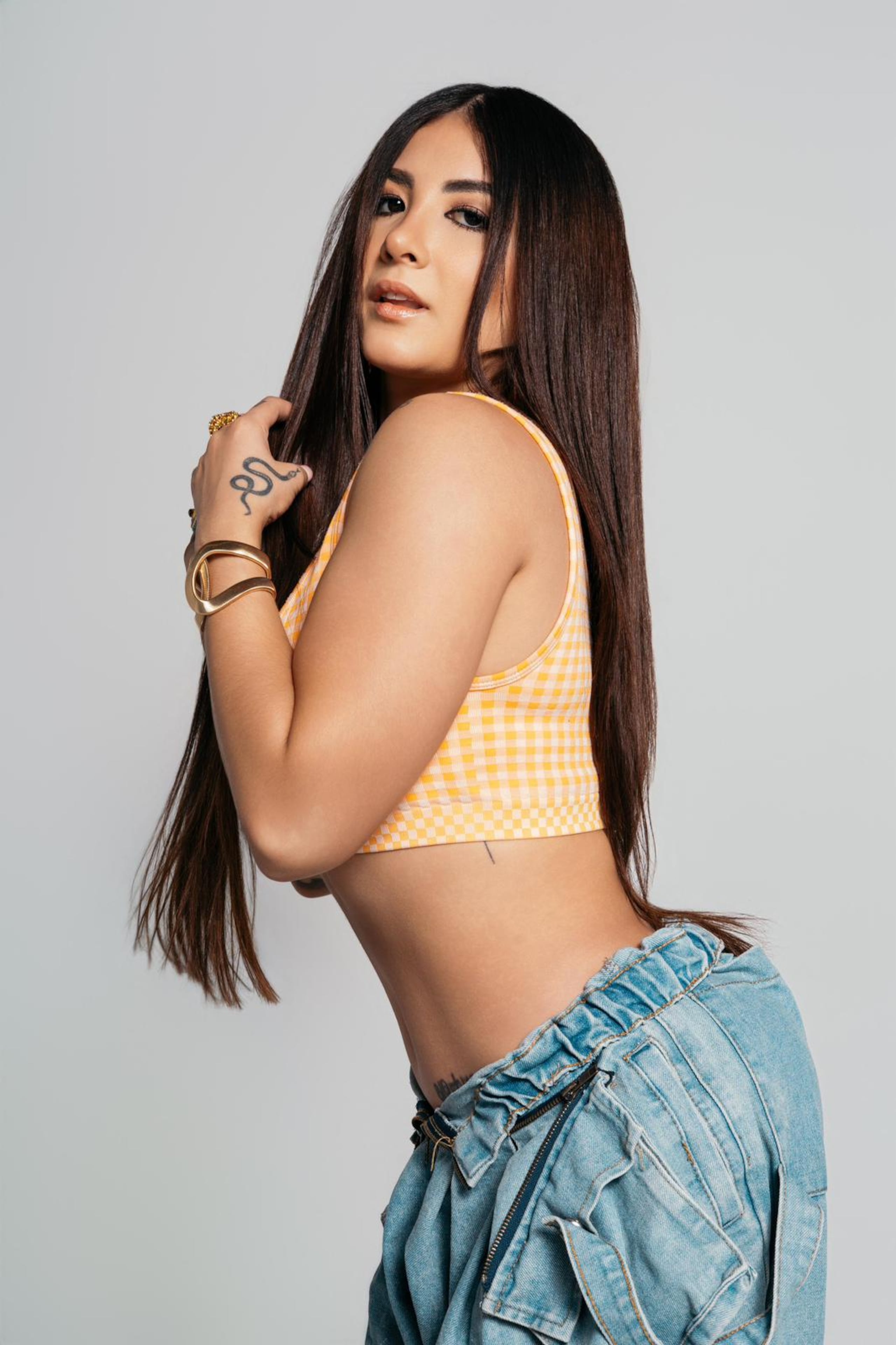 El nuevo disco de Alhanna, "Arua", está disponible en las plataformas digitales.