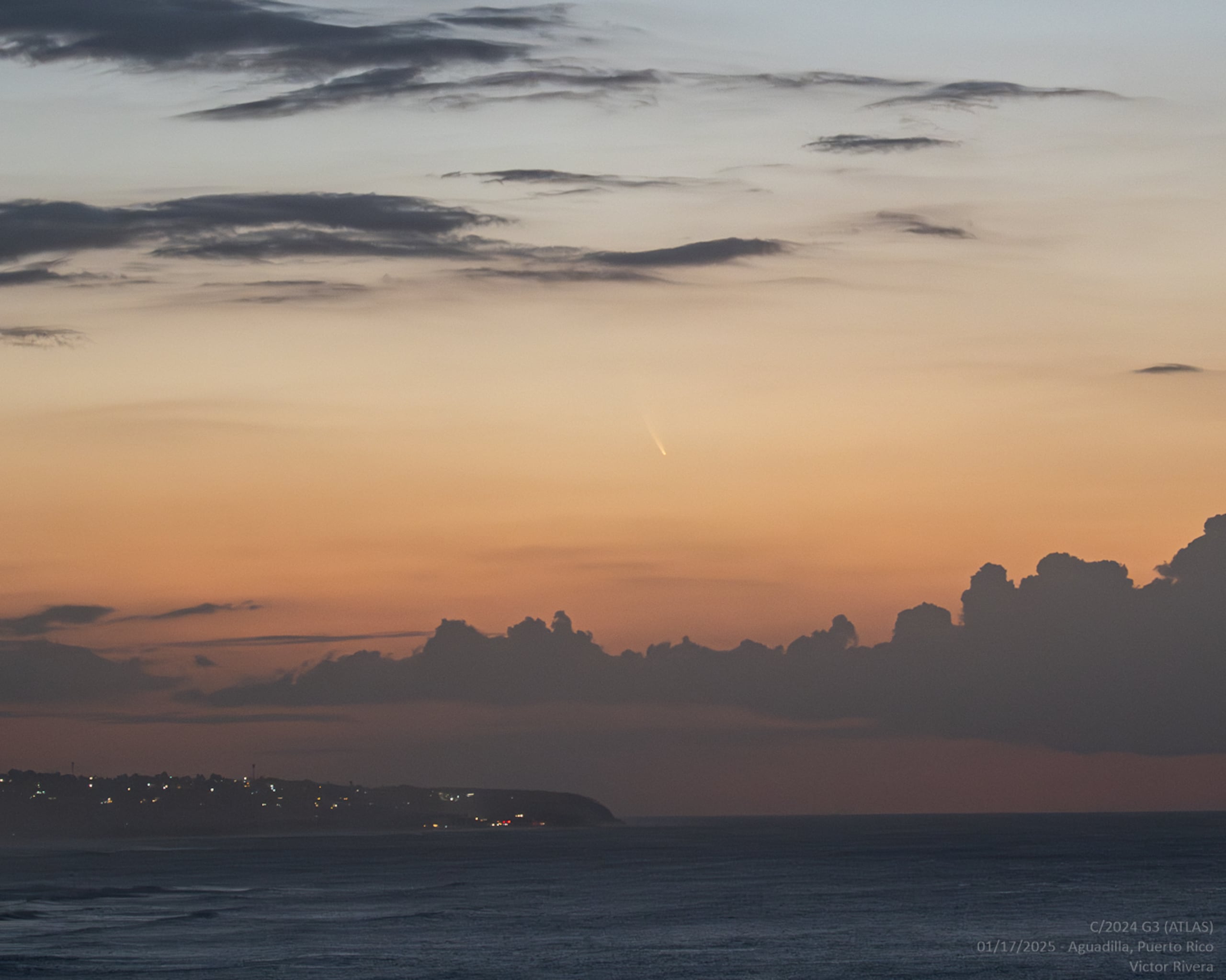 Cometa captado desde Aguadilla.