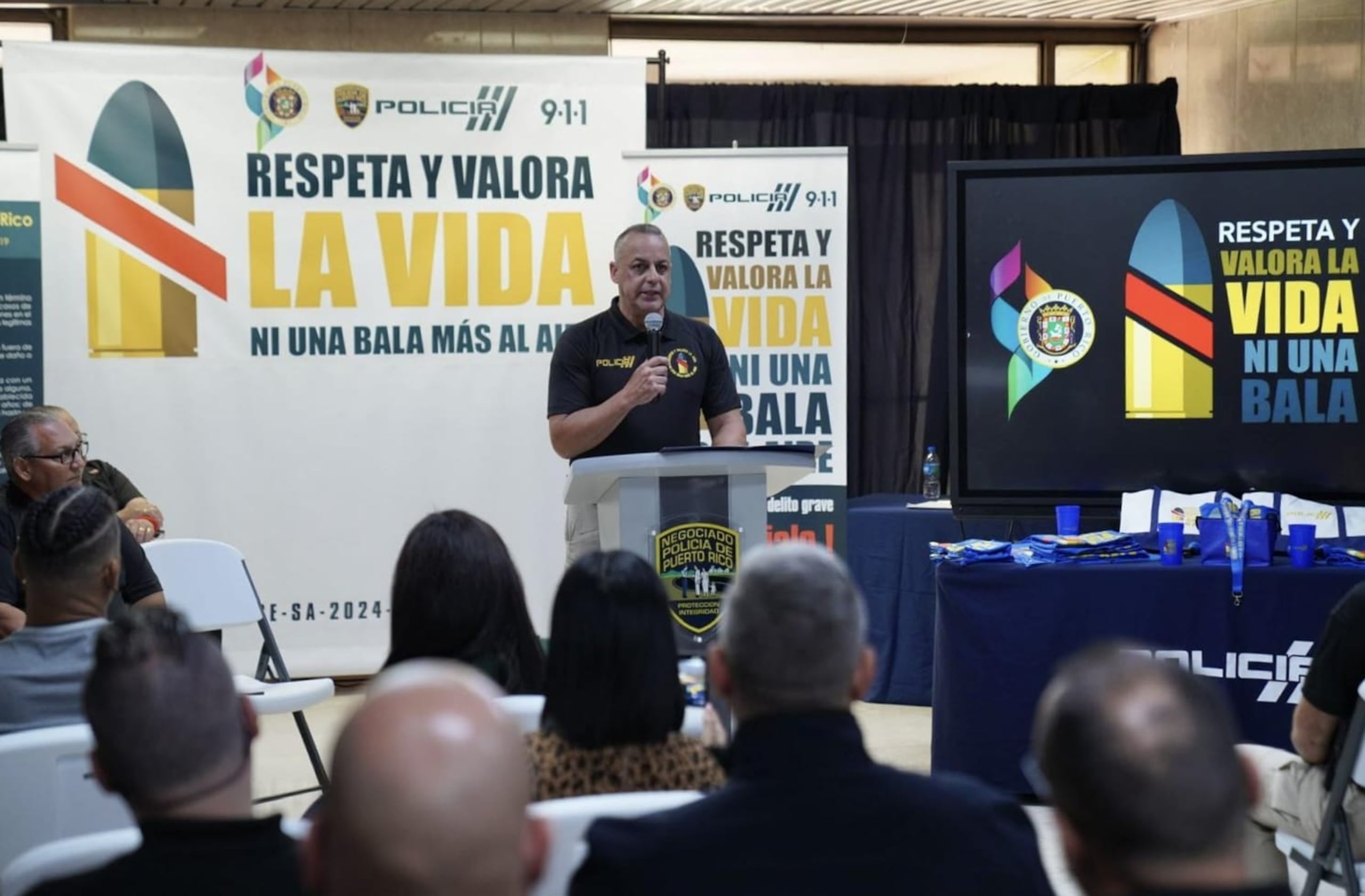 “No Más Balas al Aire” se desarrolla en virtud de la Ley 404 de Puerto Rico del año 2000, también conocida como la Ley de Armas de Puerto Rico, que establece que disparar al aire es un delito y que se debe realizar una campaña publicitaria educativa al respecto.