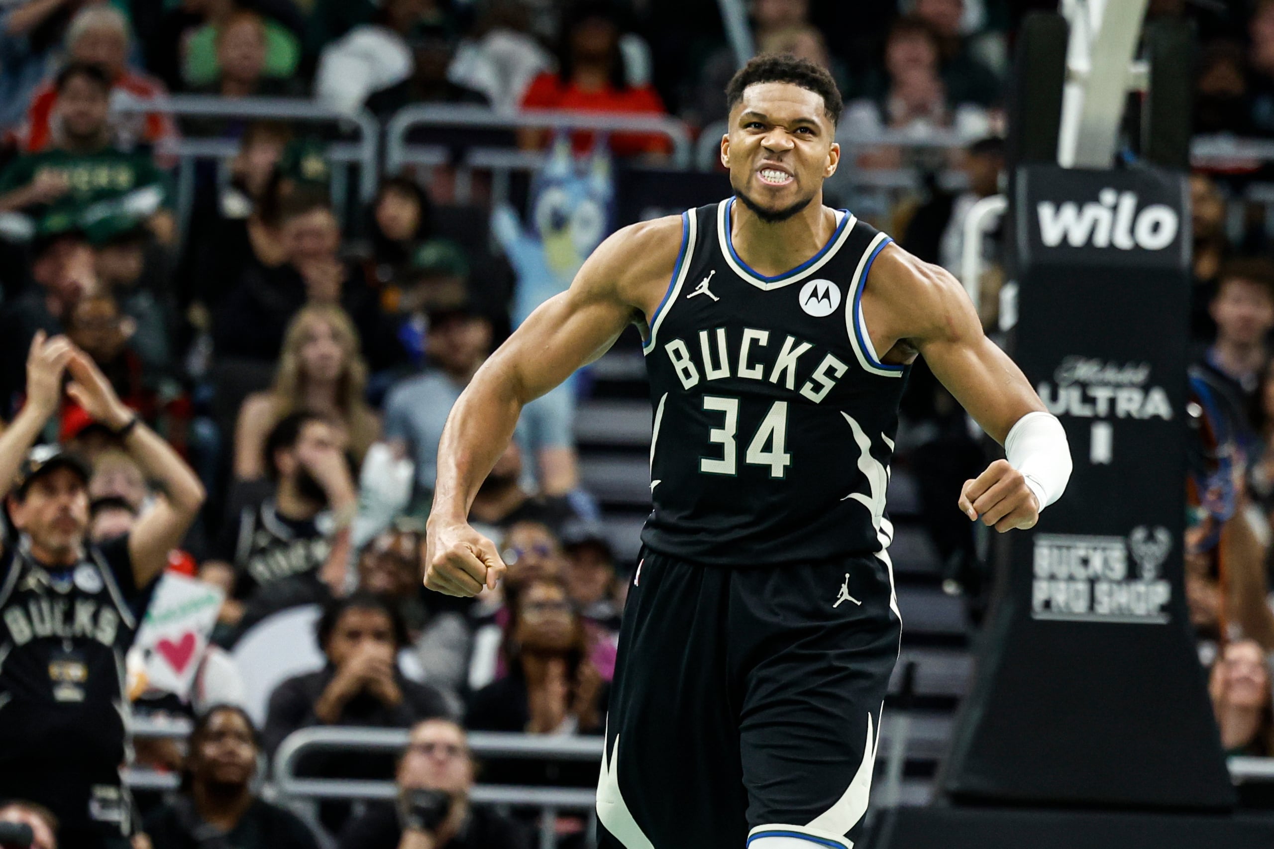 Giannis Antetokounmpo, de los Bucks de Milwaukee.