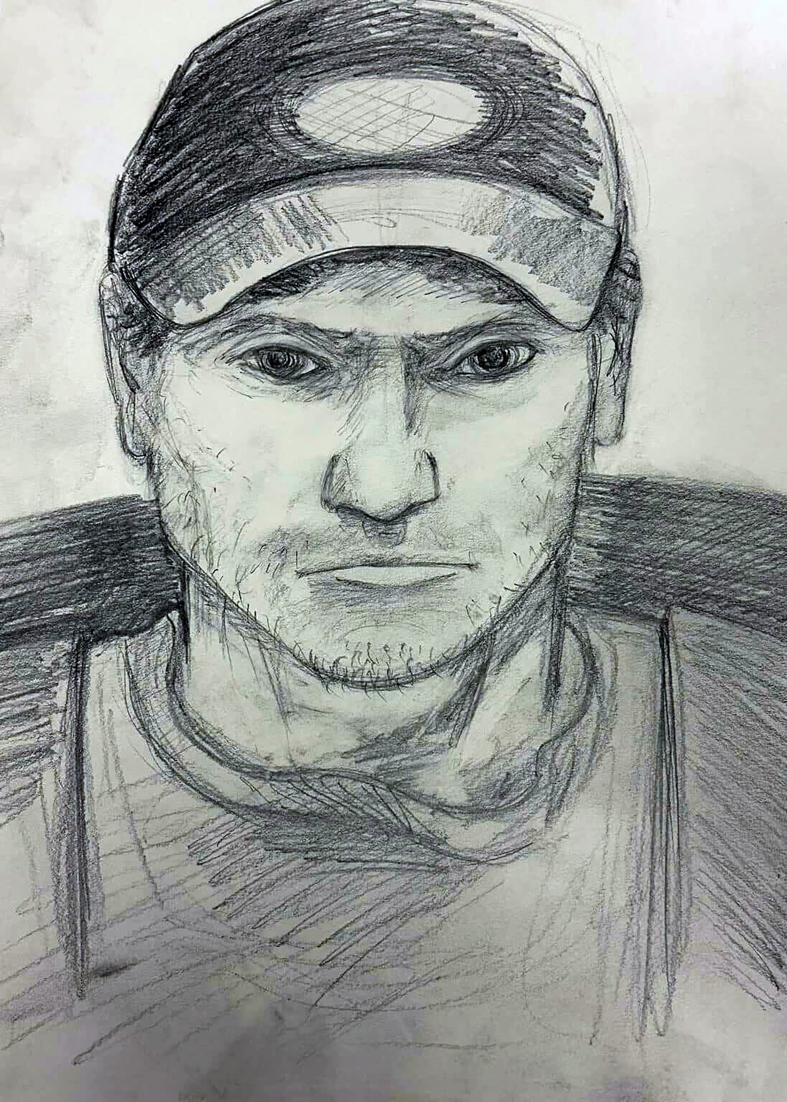 Un boceto y una foto de espaldas ayudaron a identificar al sospechoso tras difundirlos al público.