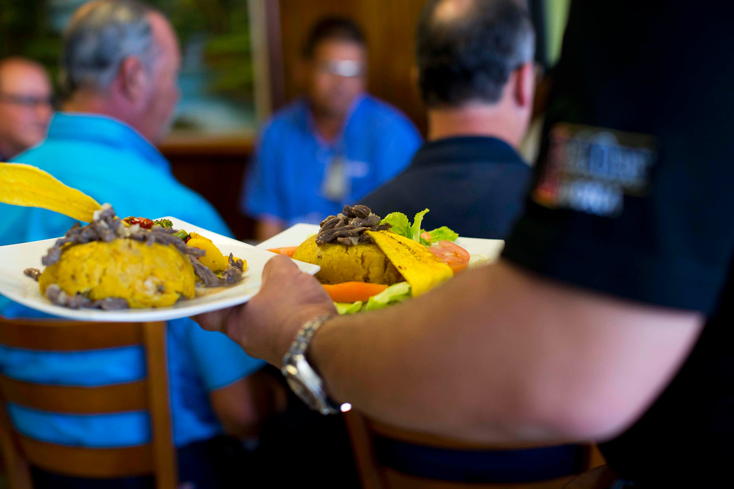 La exención del pago de IVU en alimentos preparados no es aplicable a la venta de bebidas alcohólicas.