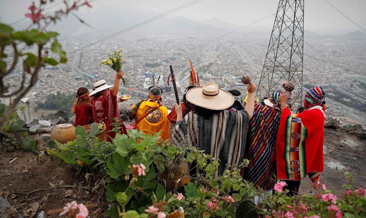 Chamanes peruanos hacen predicciones para el 2023: Caída de Maduro y fin de conflictos globales