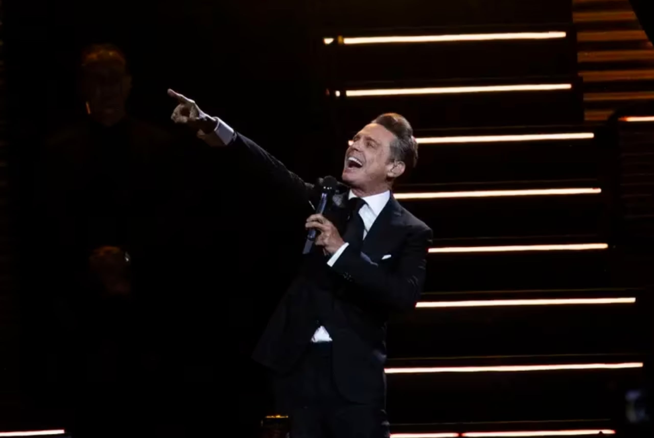 El espectáculo se da en el marco de su gira mundial “Luis Miguel 2024″.