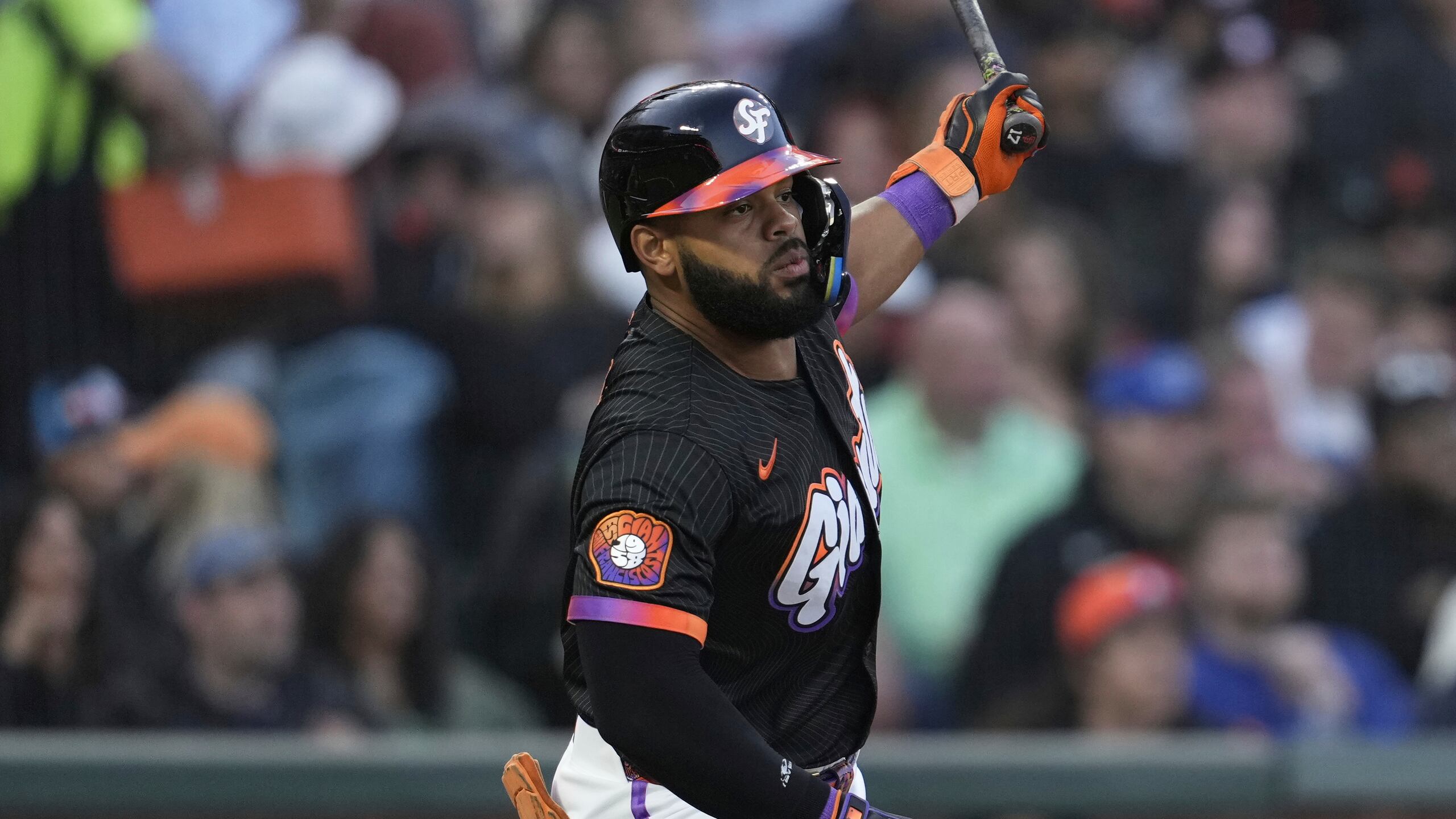 El batazo de Heliot Ramos igualó la pizarra en la séptima entrada ante los Padres.