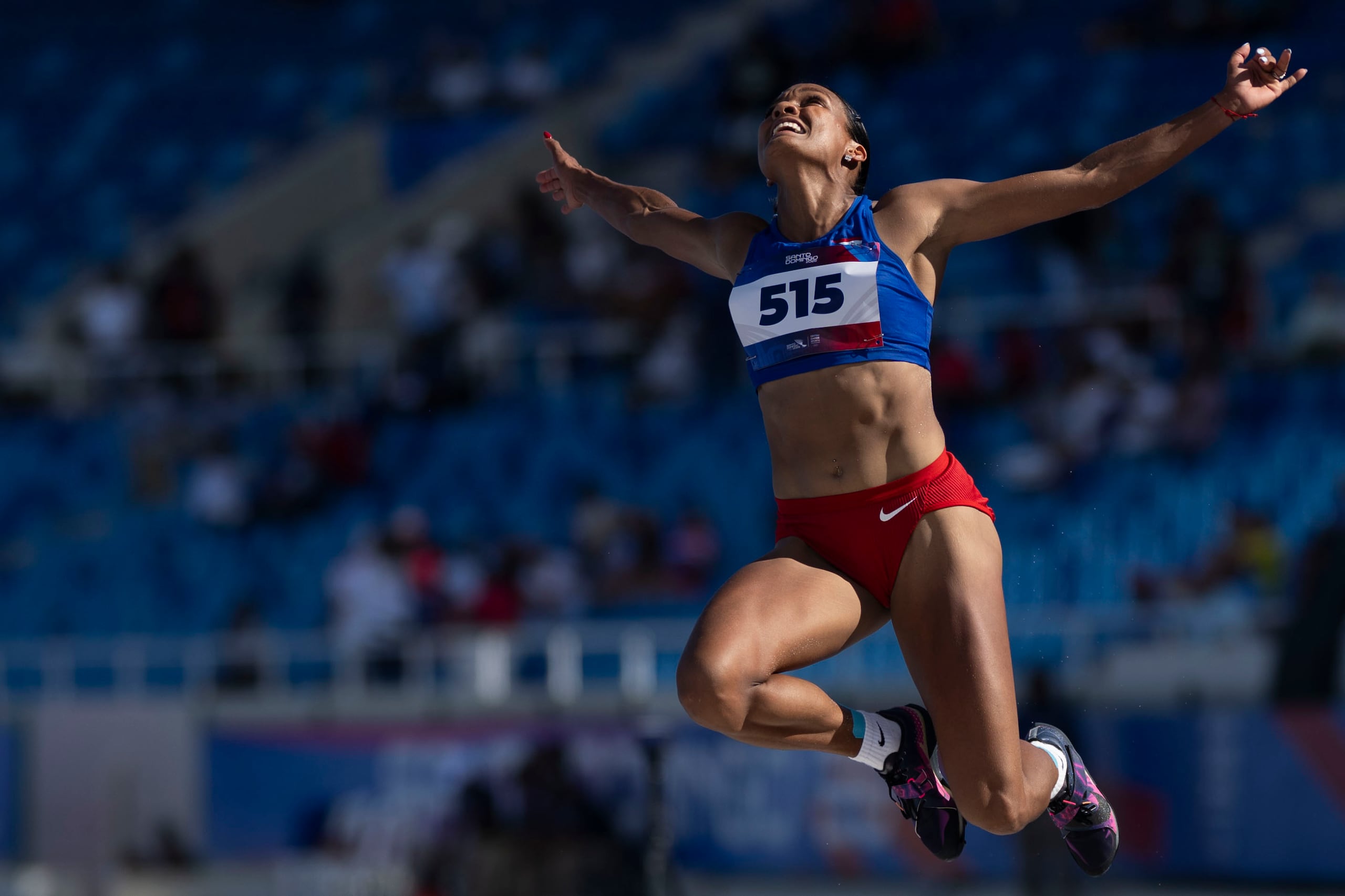 Alysbeth Félix durante el último día del heptatlón de los Juegos Centroamericanos y del Caribe.