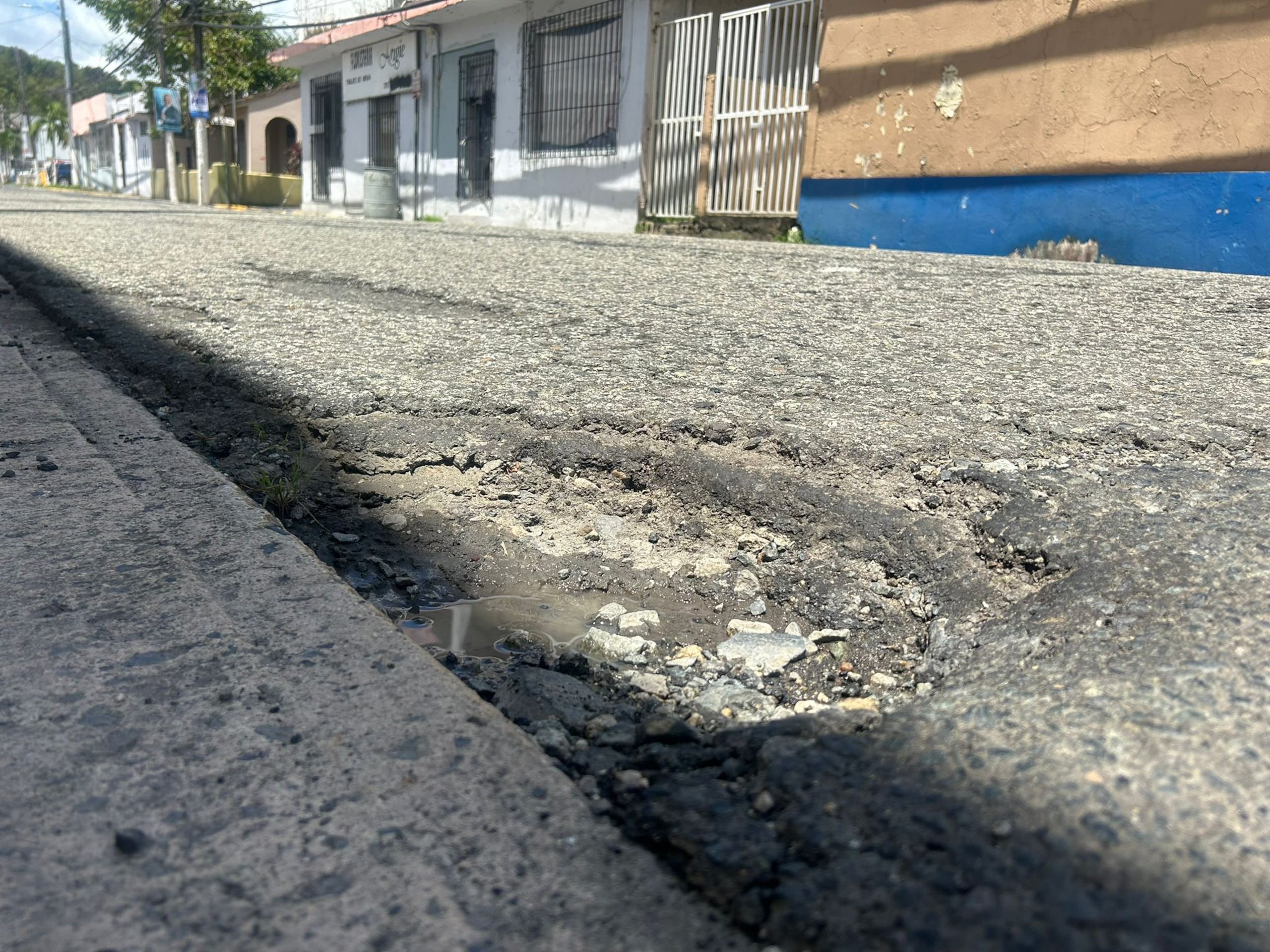 Las condiciones de las carreteras también preocupan a los residentes.