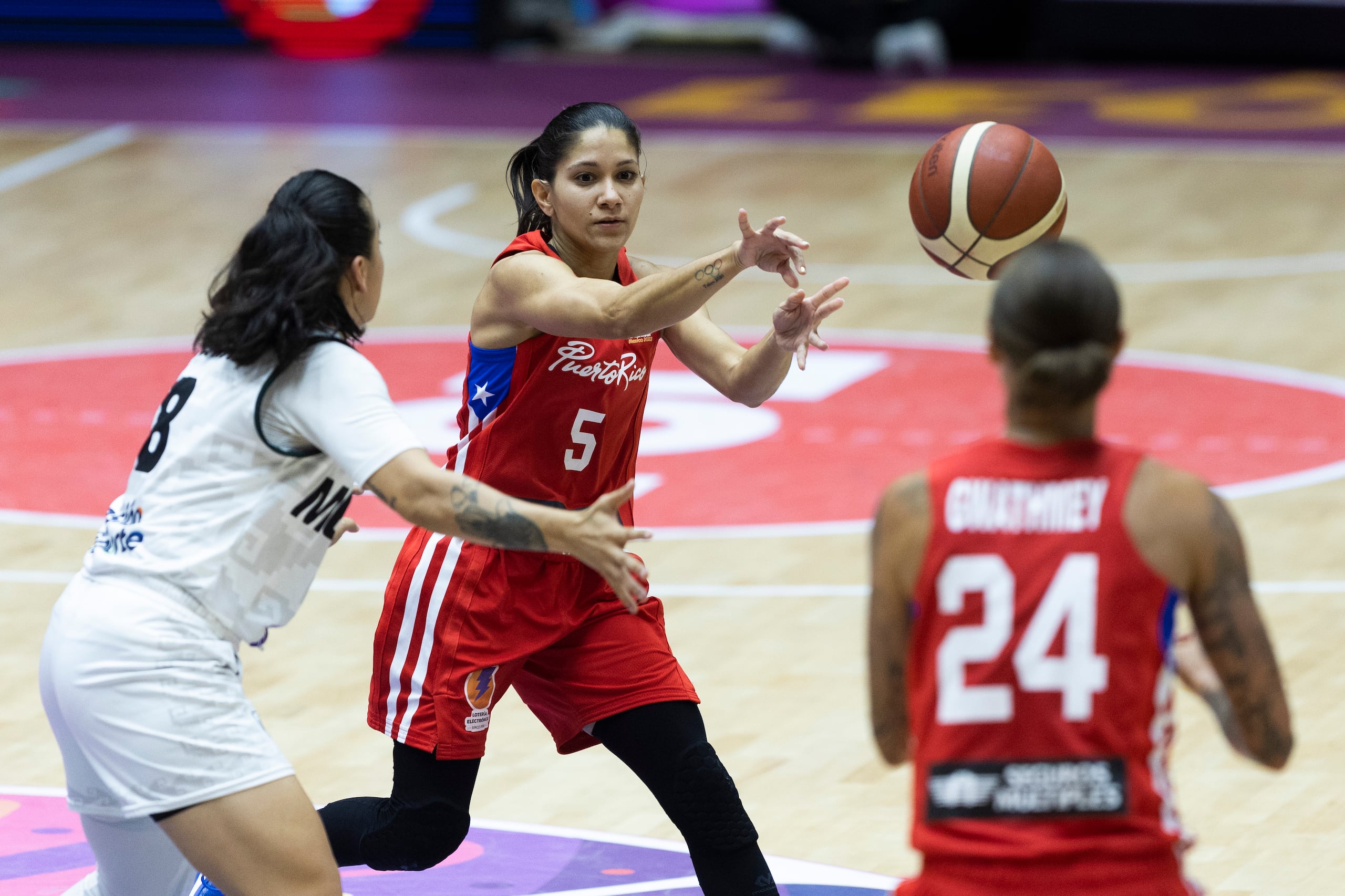 La estelar Pamela Rosado está entre las nominadas para abanderada.