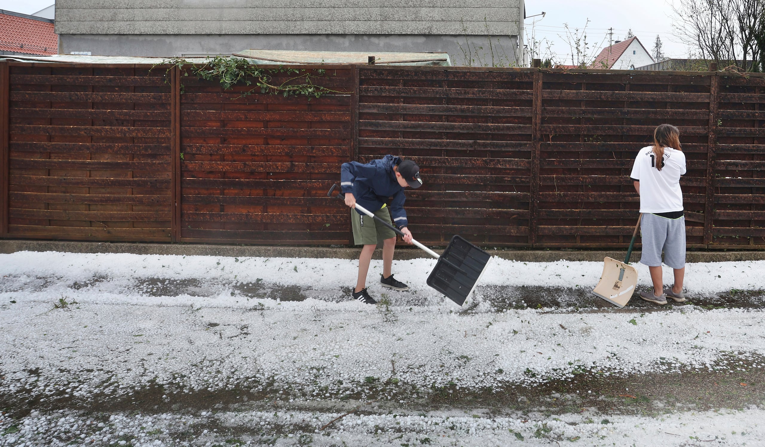 Los efectos de la tormenta en Kissing, Alemania, el 26 de agosto de 2023.. (Karl-Josef Hildenbrand/dpa via AP)
