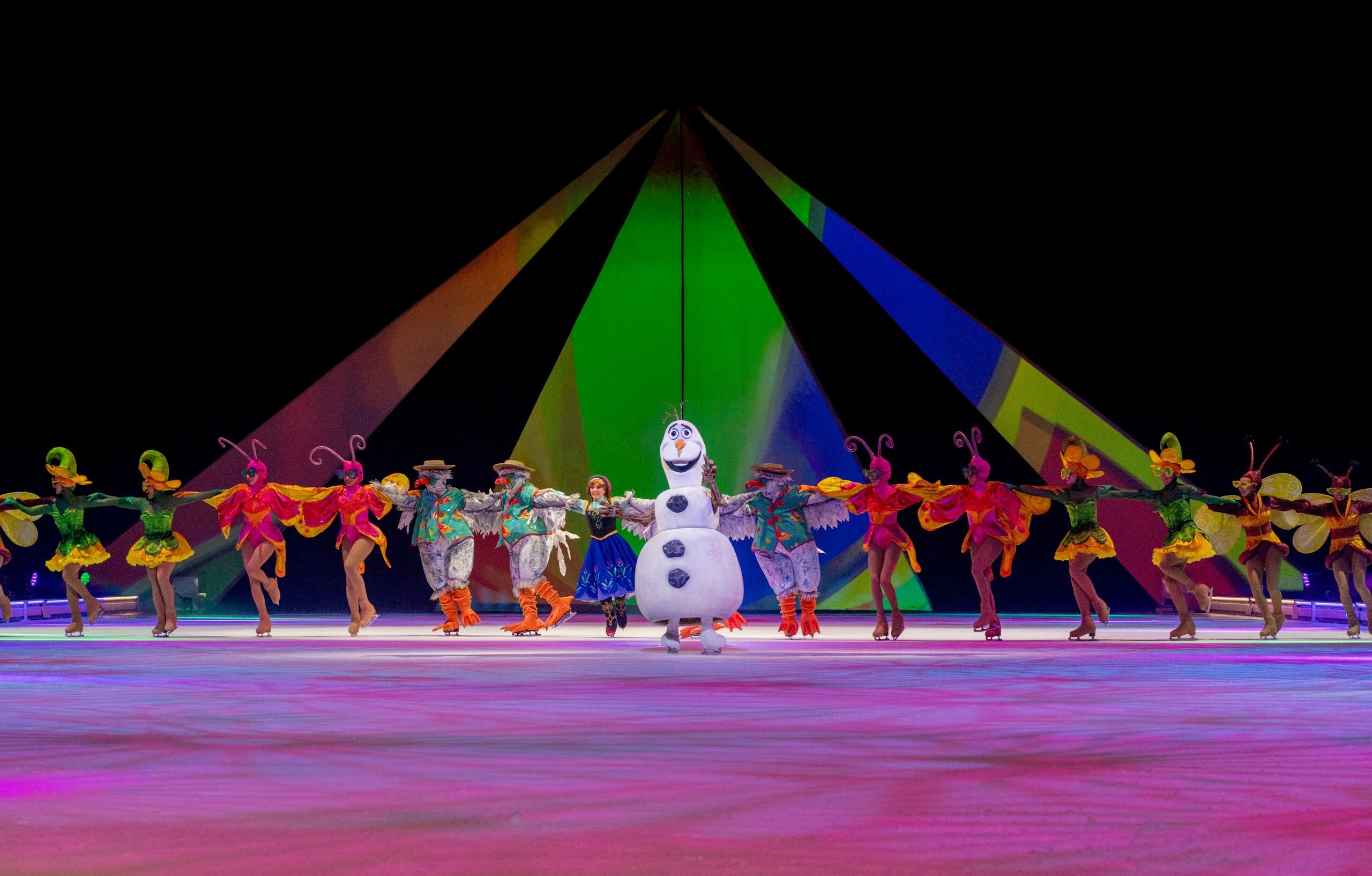 Olaf, el adorable muñeco de nieve, narrará la historia de “Frozen”.