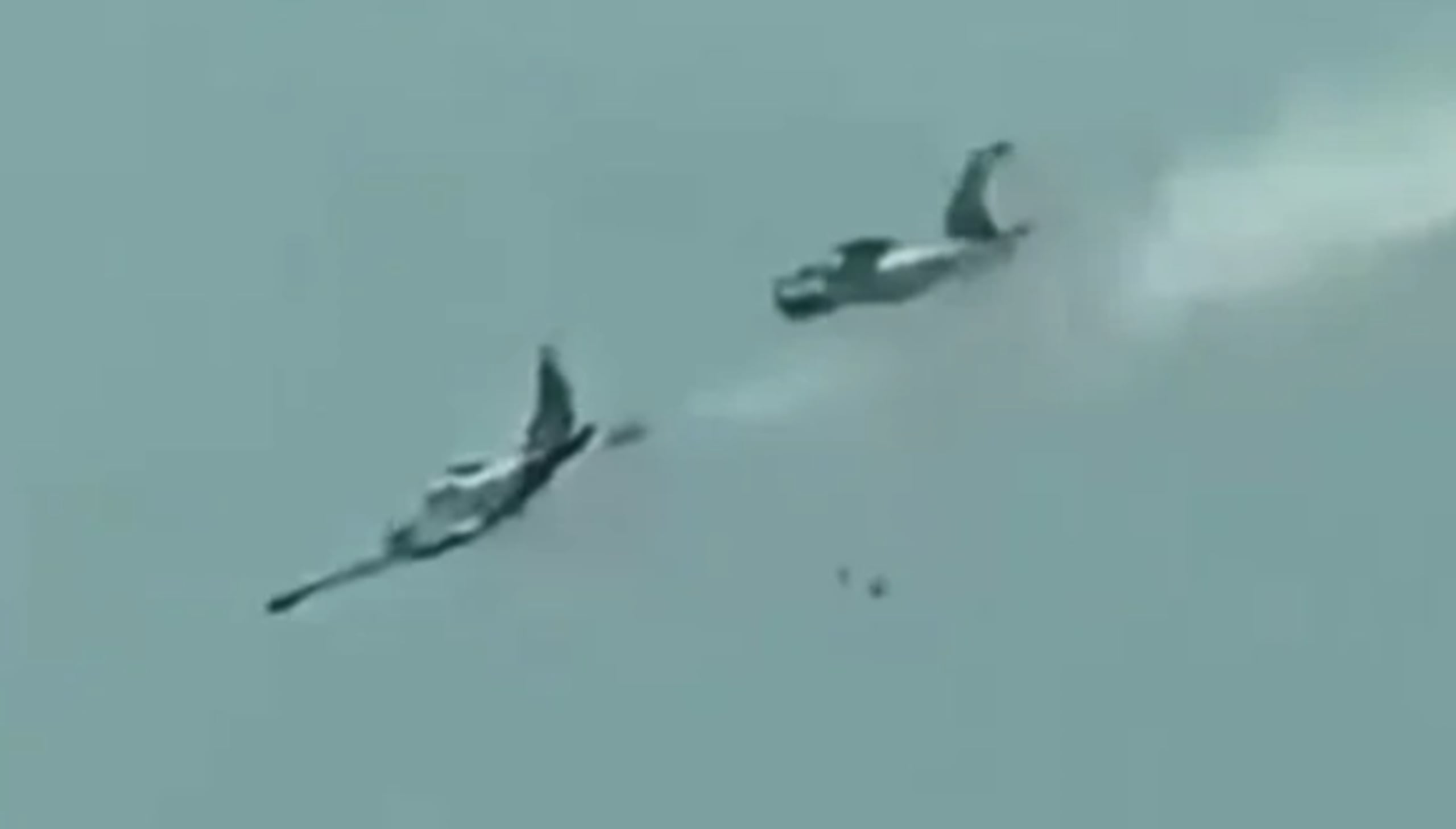 Cuatro pilotos mueren tras choque de dos aviones militares en Filipinas