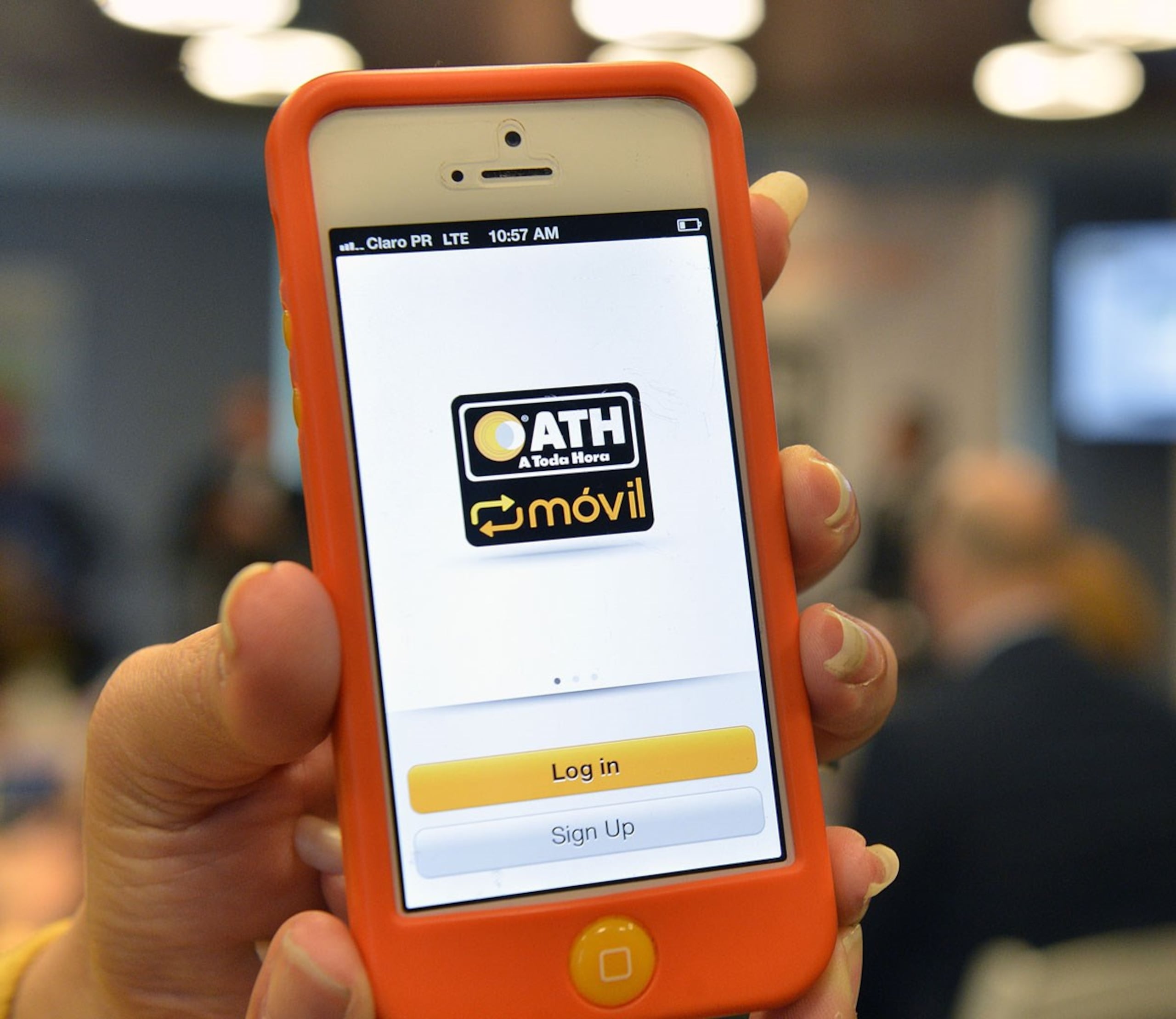 Los bancos del patio están ampliando activamente su cartera de servicios digitales, como hizo Popular con la aplicación ATH Móvil. (GFR Media)