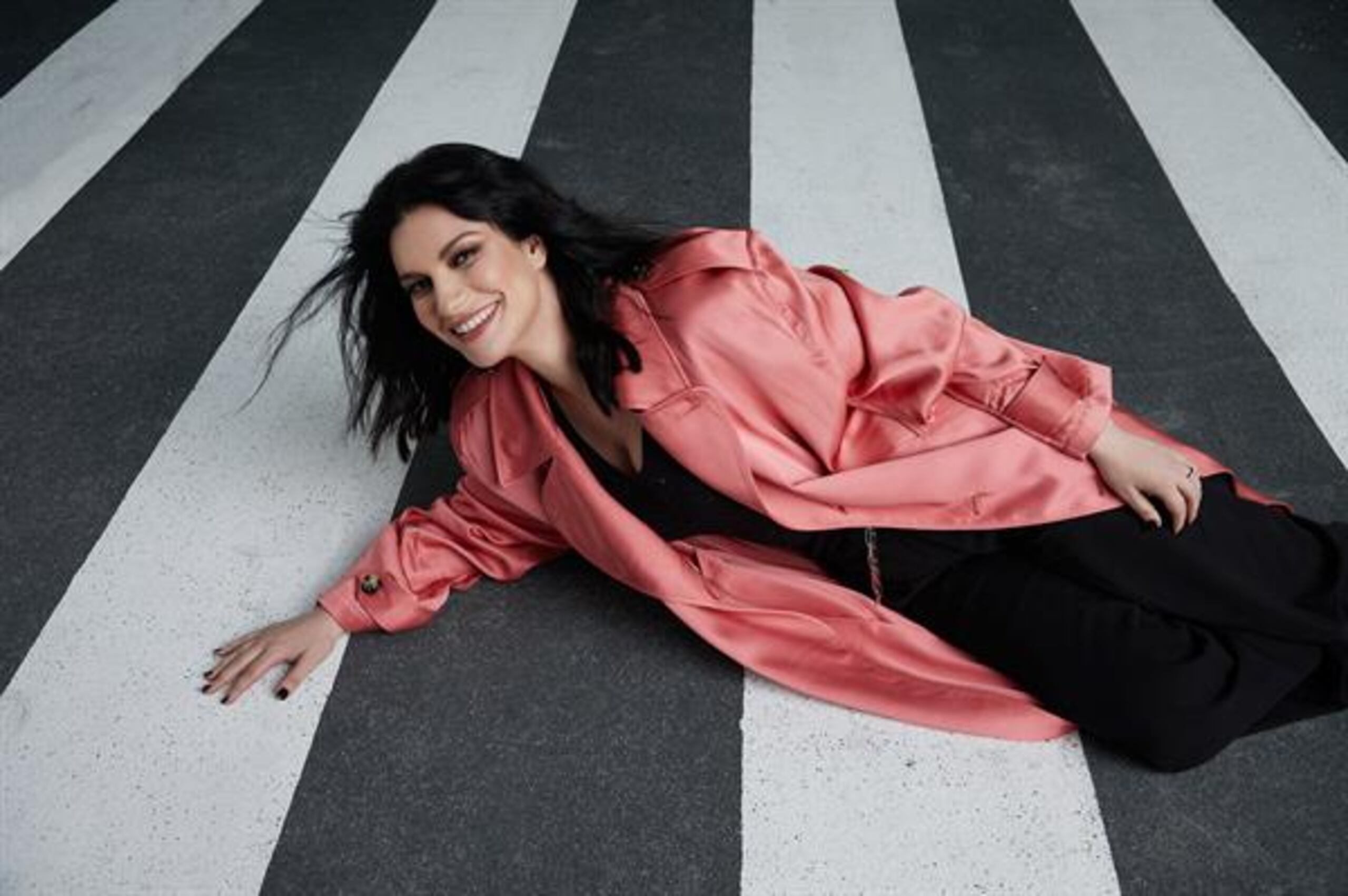 Laura Pausini continúa con su "World Tour" alrededor de diversas ciudades europeas.