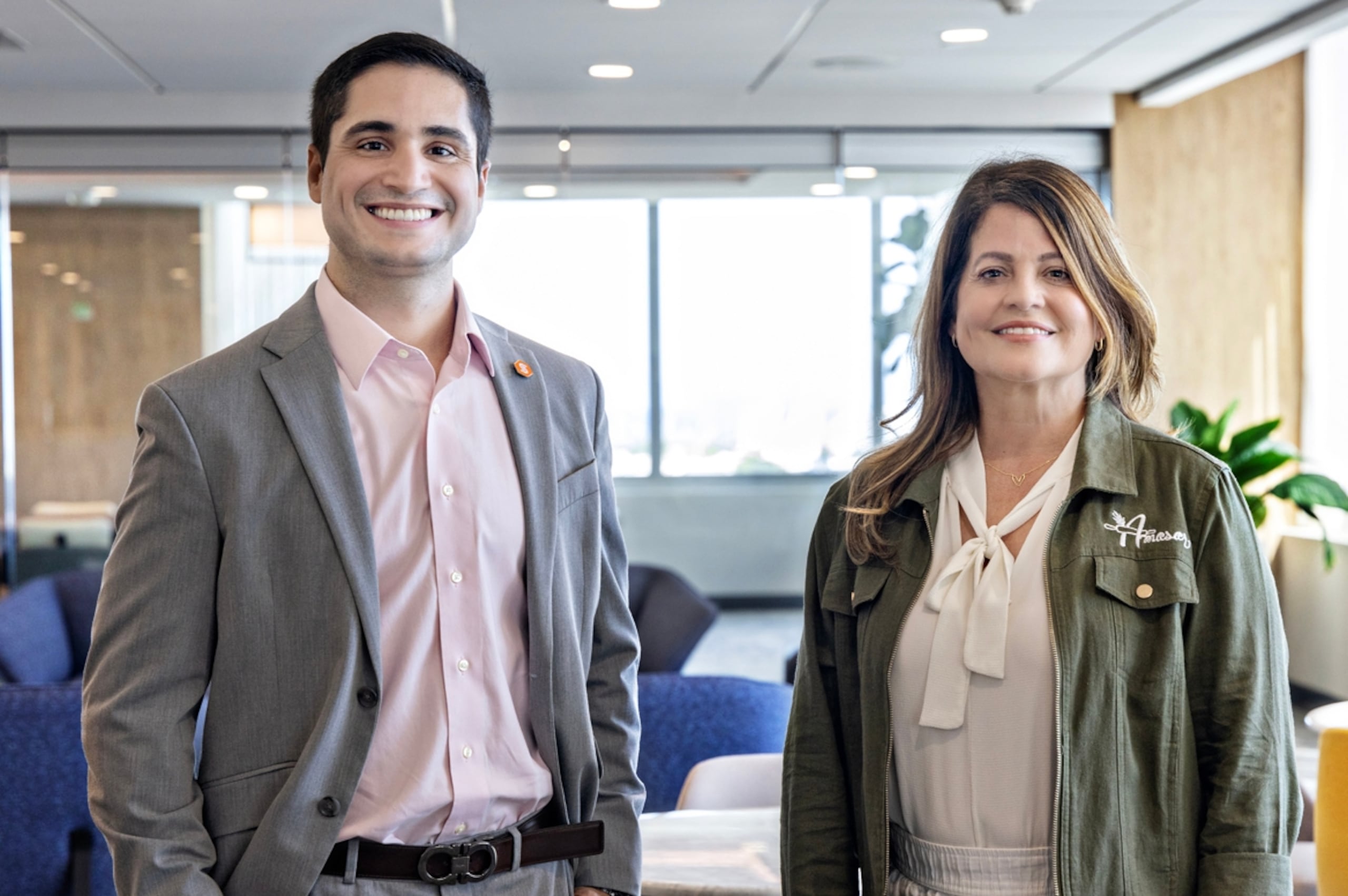 Héctor Jirau, director ejecutivo de parallel18, junto a Marisol Villalobos, cofundadora de Amasar.