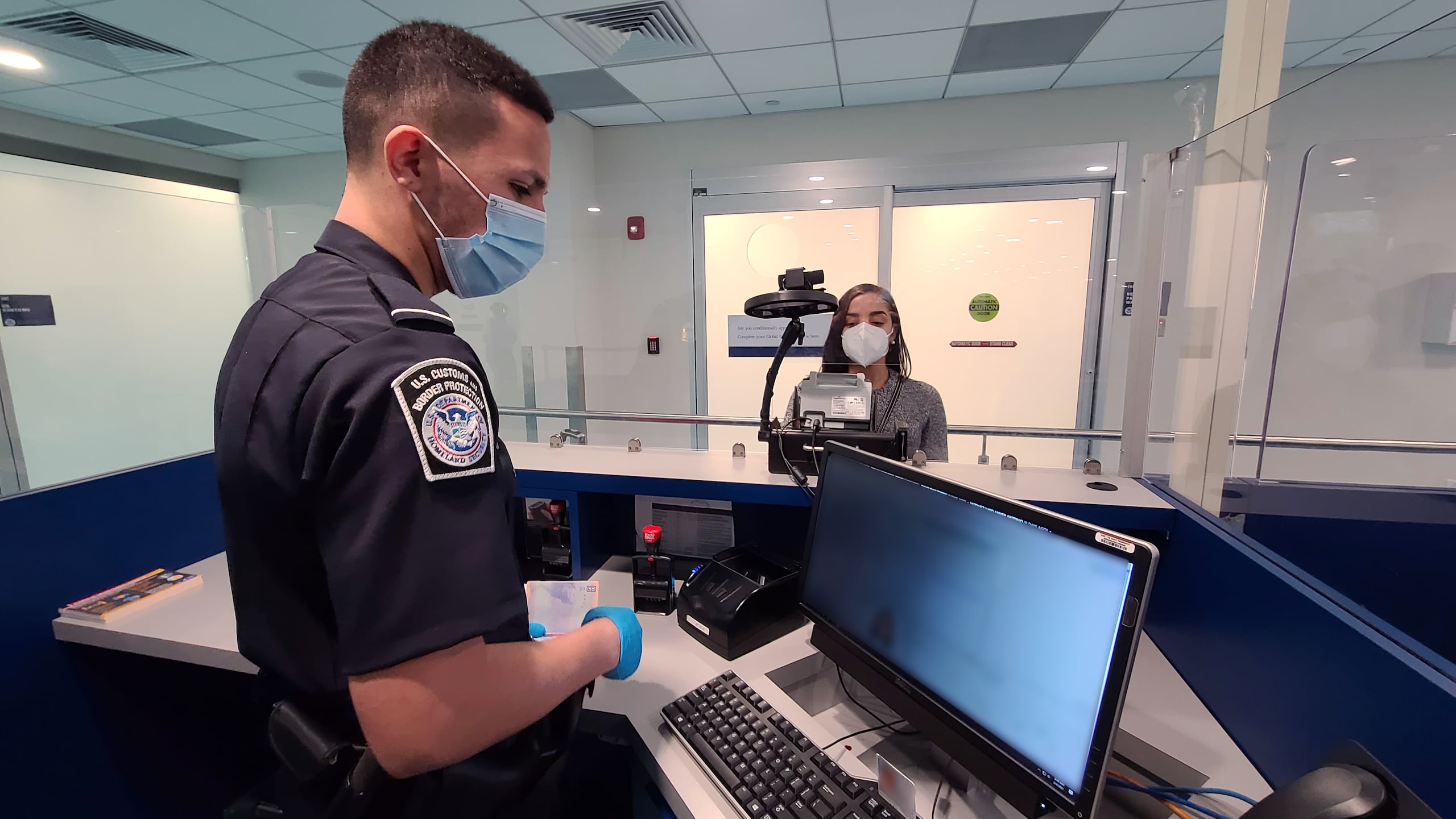 El Global Entry aplica a todas las edades e incluye el TSA Pre-Check.