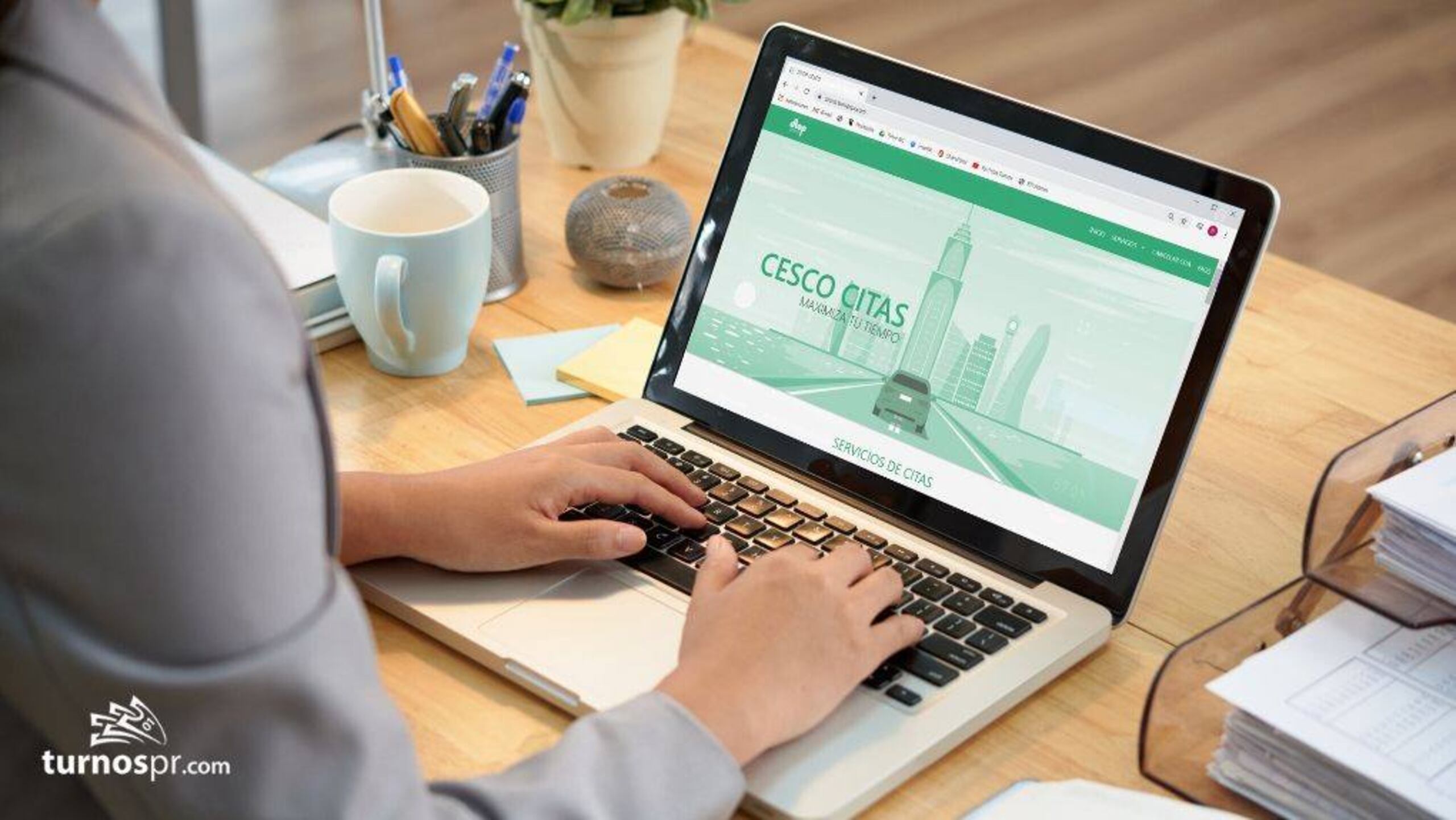 A través del CESCO Remoto, el ciudadano será atendido por un empleado del CESCO mediante una videollamada de lunes a viernes, en horario de 8:00 a.m. a 5:00 p.m.