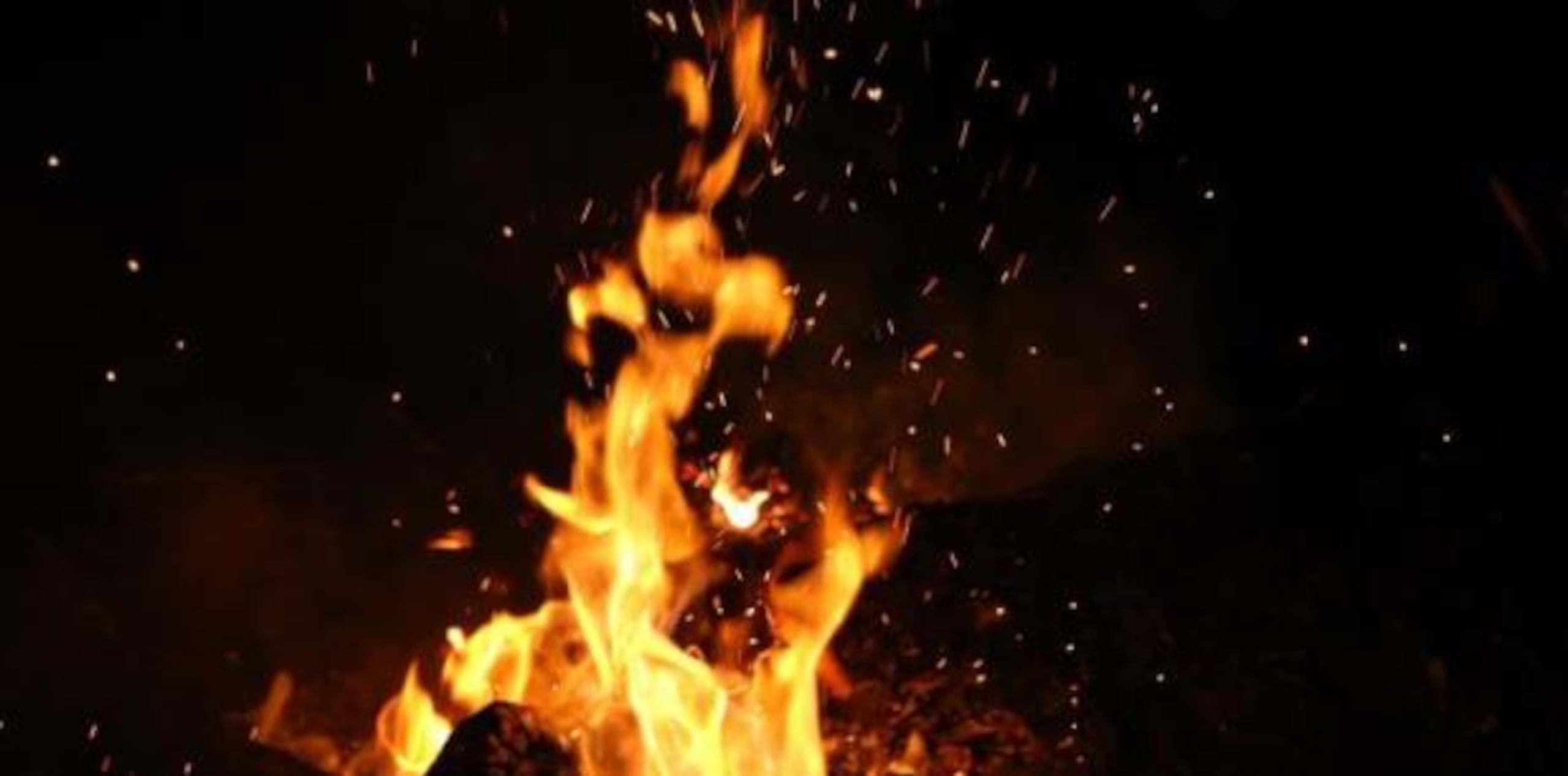 Los investigadores han descartado el metano como la fuente del incendio que surgió de un hoyo el 17 de septiembre en Midway, una comunidad cerca de la frontera entre los estados de Arkansas y Missouri. (archivo)