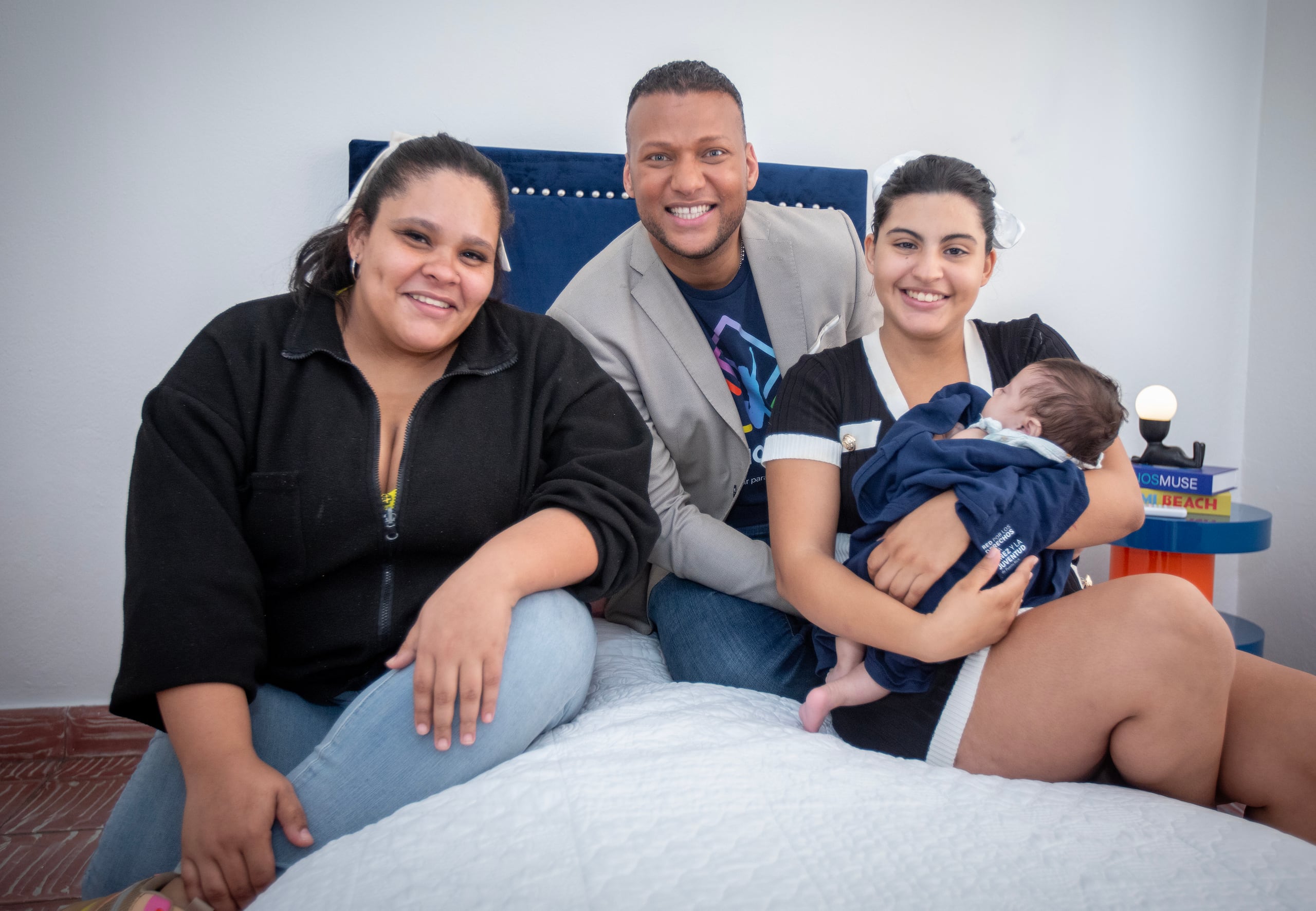 Jianetsy Berríos Cosme, Marcos Santana Andújar e Ivanis Rosario López en Techo Joven.