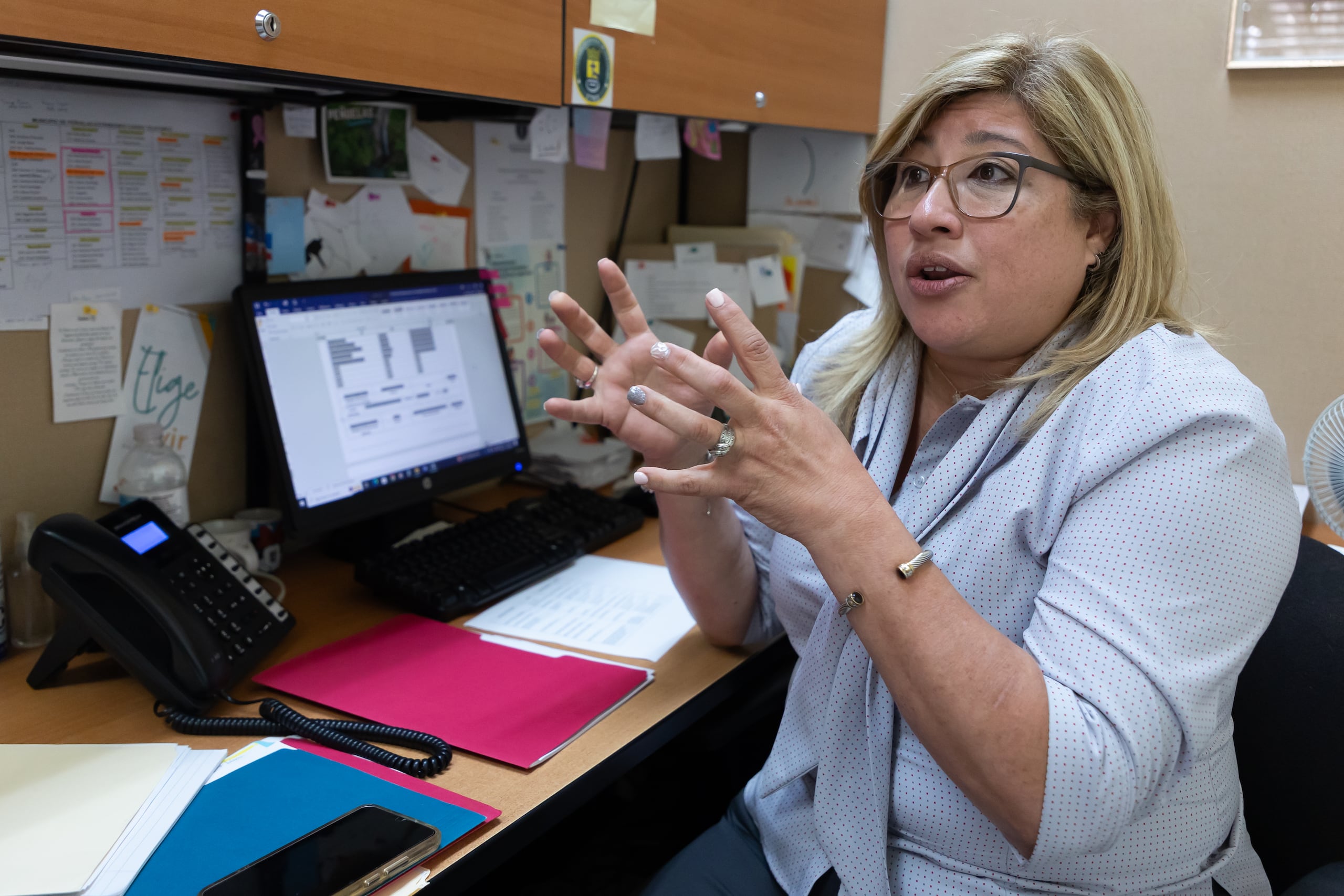 Para Carmen Ángeles Sierra, quien labora como auxiliar administrativo en la Oficina de Recursos Humanos de Peñuelas, el cambio ha sido favorable.