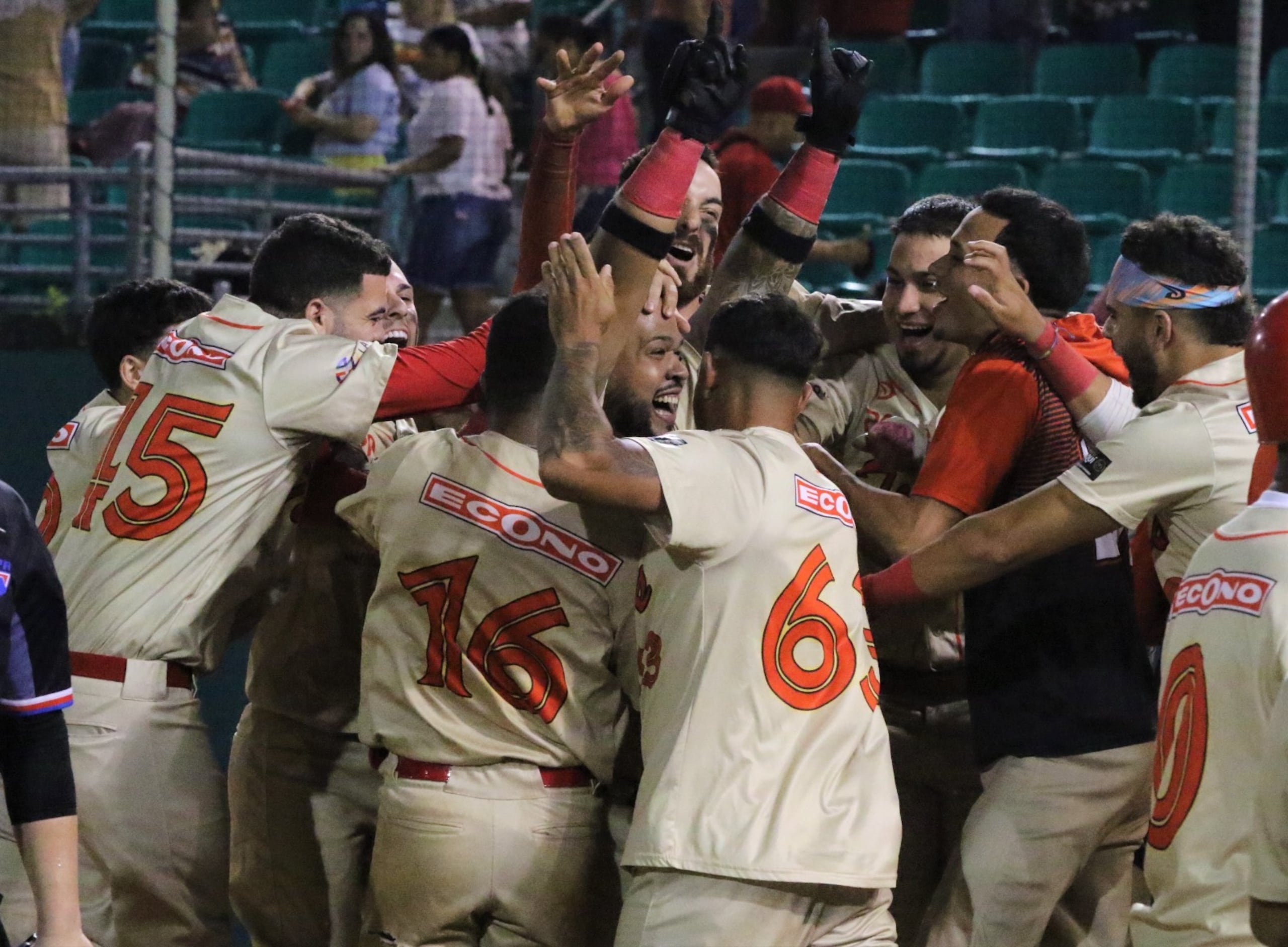 Los Toritos de Cayey están en la final final por segundo año consecutivo.