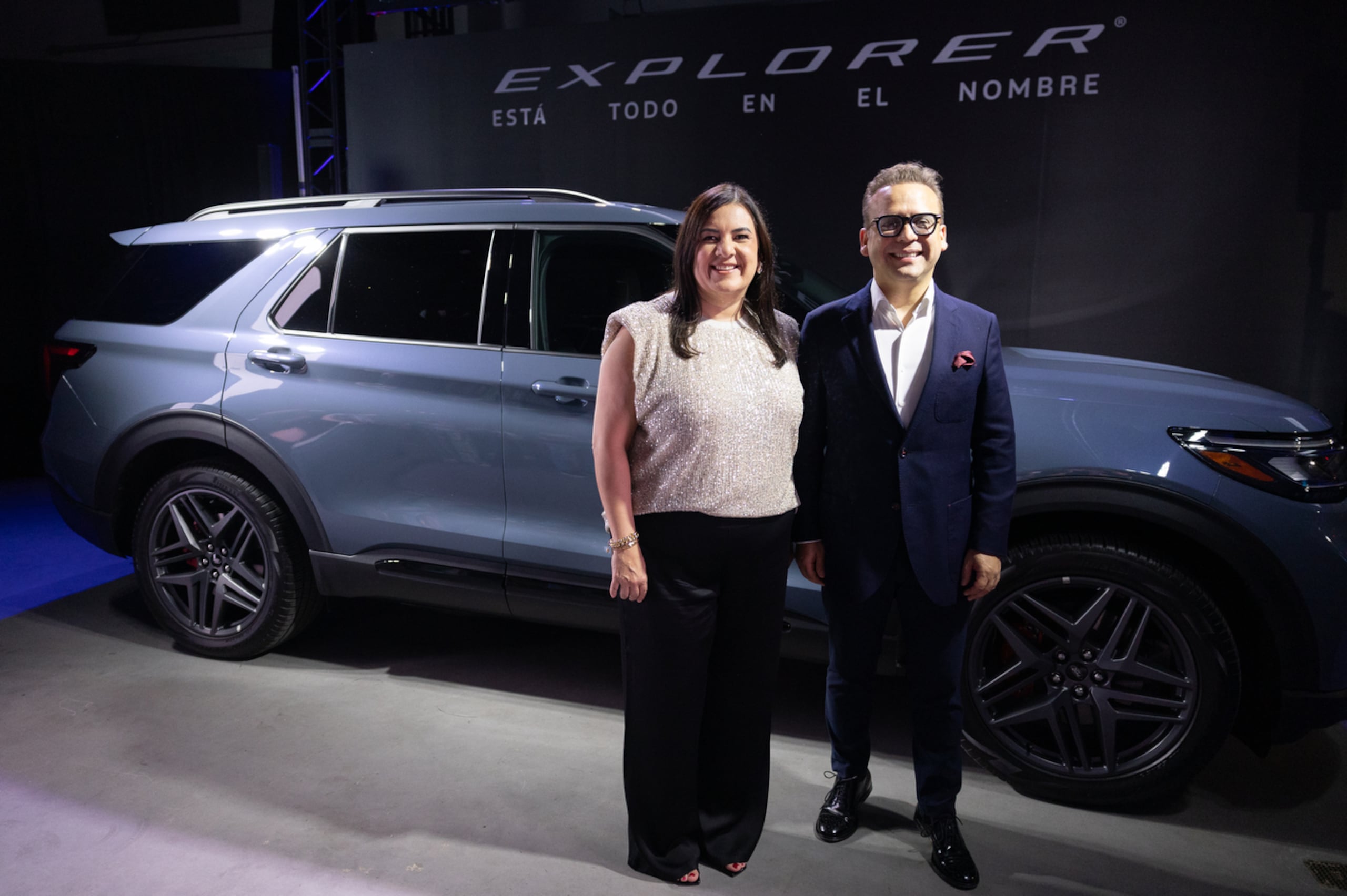 Rosangela Guerra directora general de Ford en Puerto Rico, Centroamérica y Caribe junto a Lucien Pinto presidente de Ford en Puerto Rico, Centroamérica y Caribe.