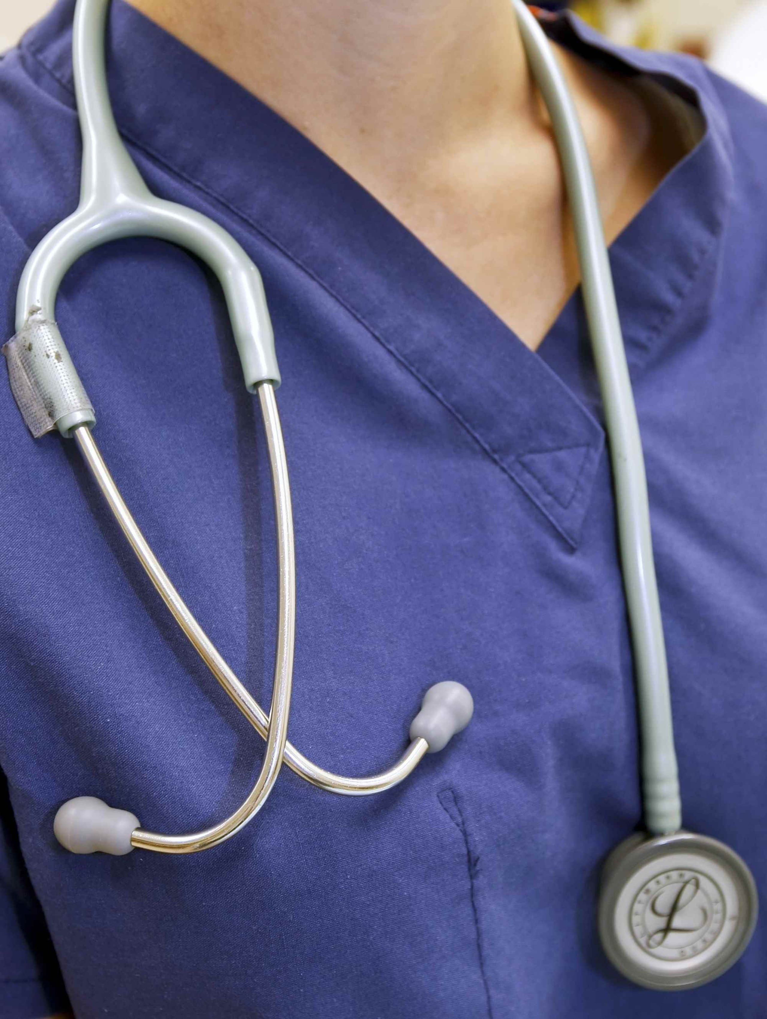 La Fundación por los Derechos Humanos en Cuba, con sede en Miami, calcula que son alrededor de 1,200 médicos cubanos los que solicitaron su admisión al programa antes del 12 de enero. (GFR Media)