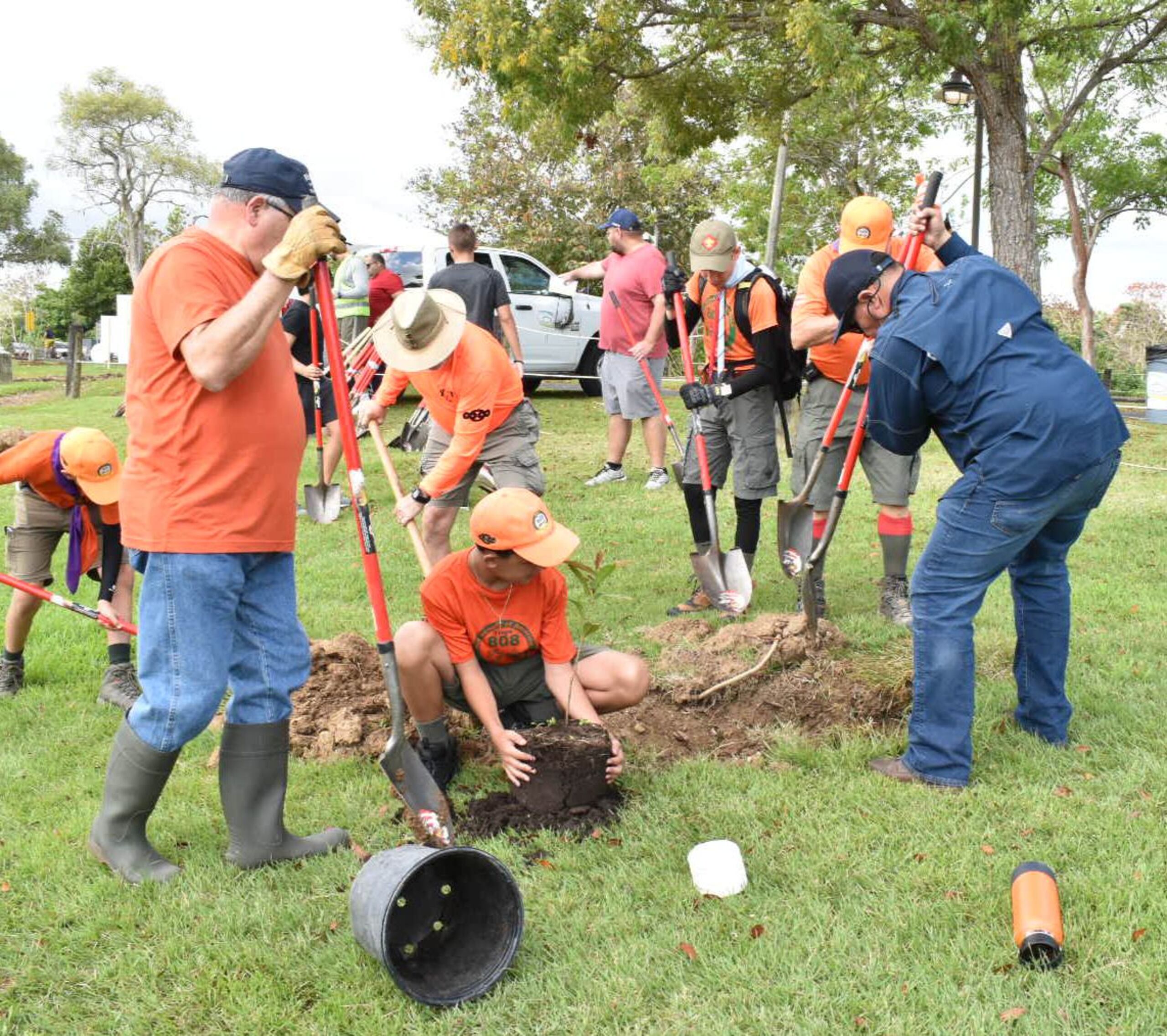 Cientos de voluntarios llegaron hasta el Paseo Lineal de Bayamón para participar de la iniciativa.