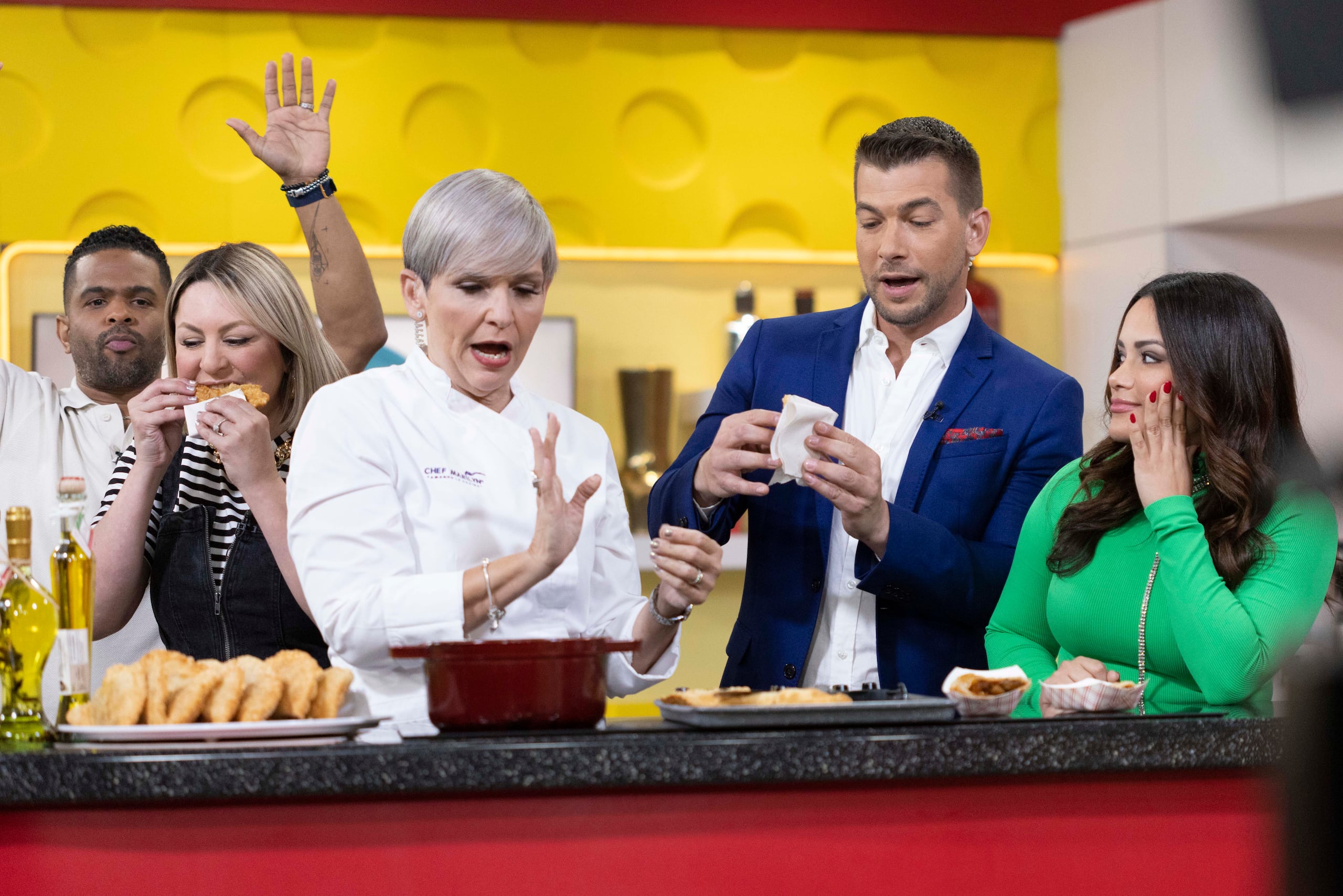 Otros de los talentos que retiraron de “Hoy Día Puerto Rico” fueron el animador Carlos McConnie y la presentadora Jacky Fontánez.