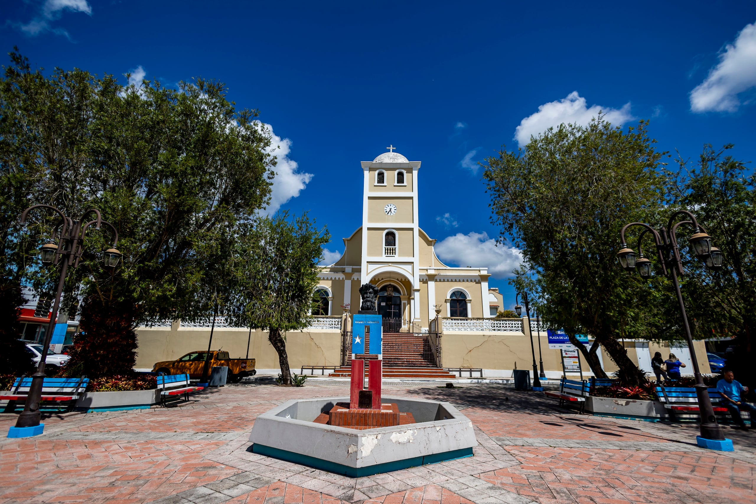 Plaza de la Revolución, Lares.