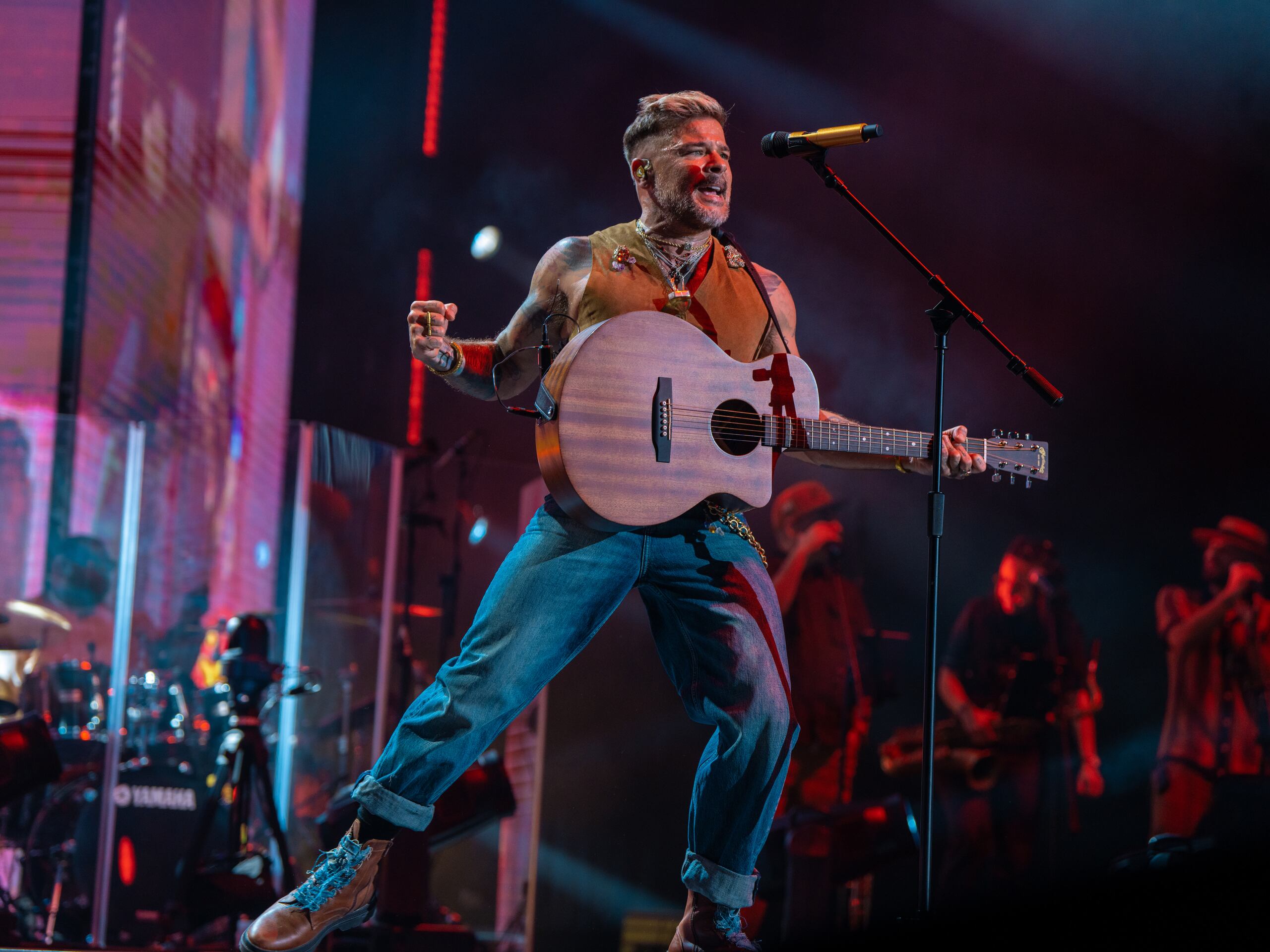 El repertorio contó con aproximadamente 40 canciones.