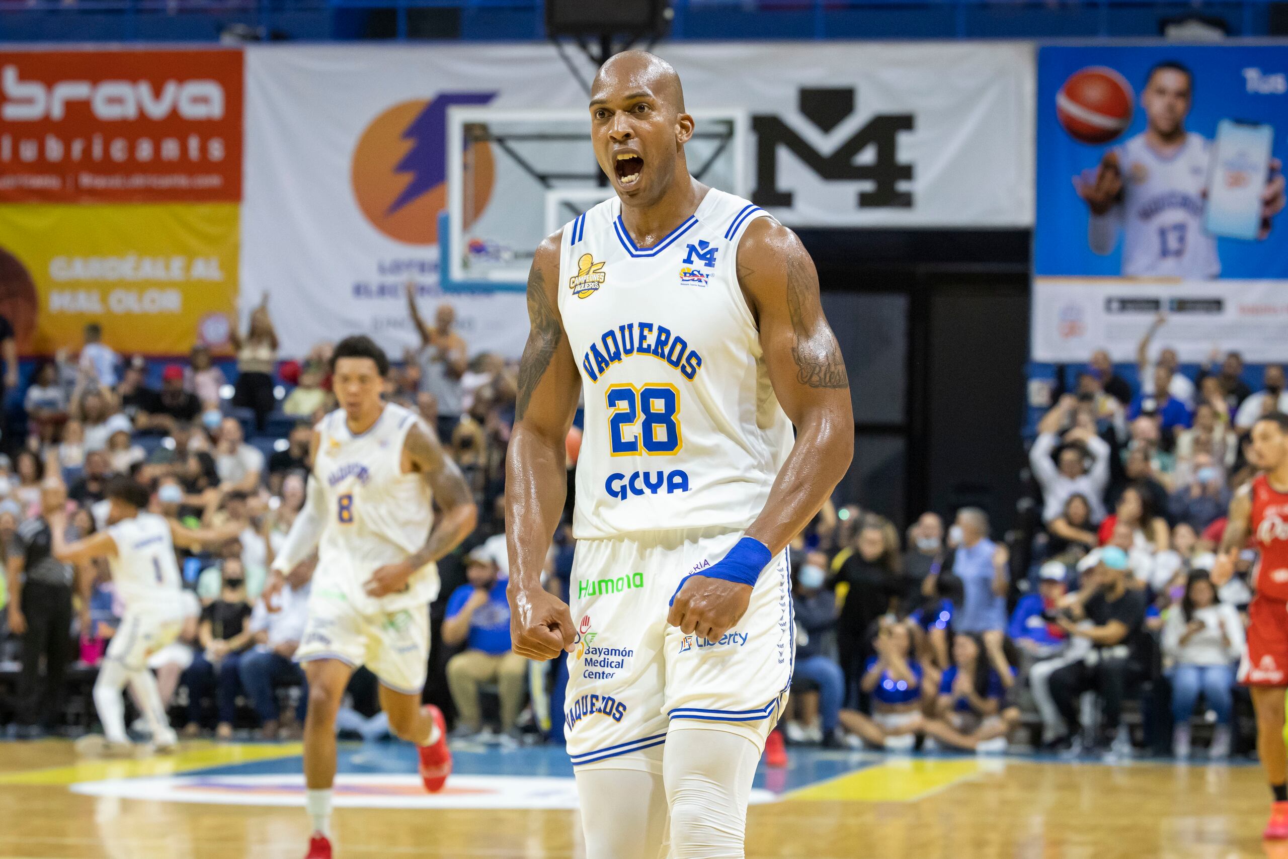 Ysmael Romero anotó 16 puntos.