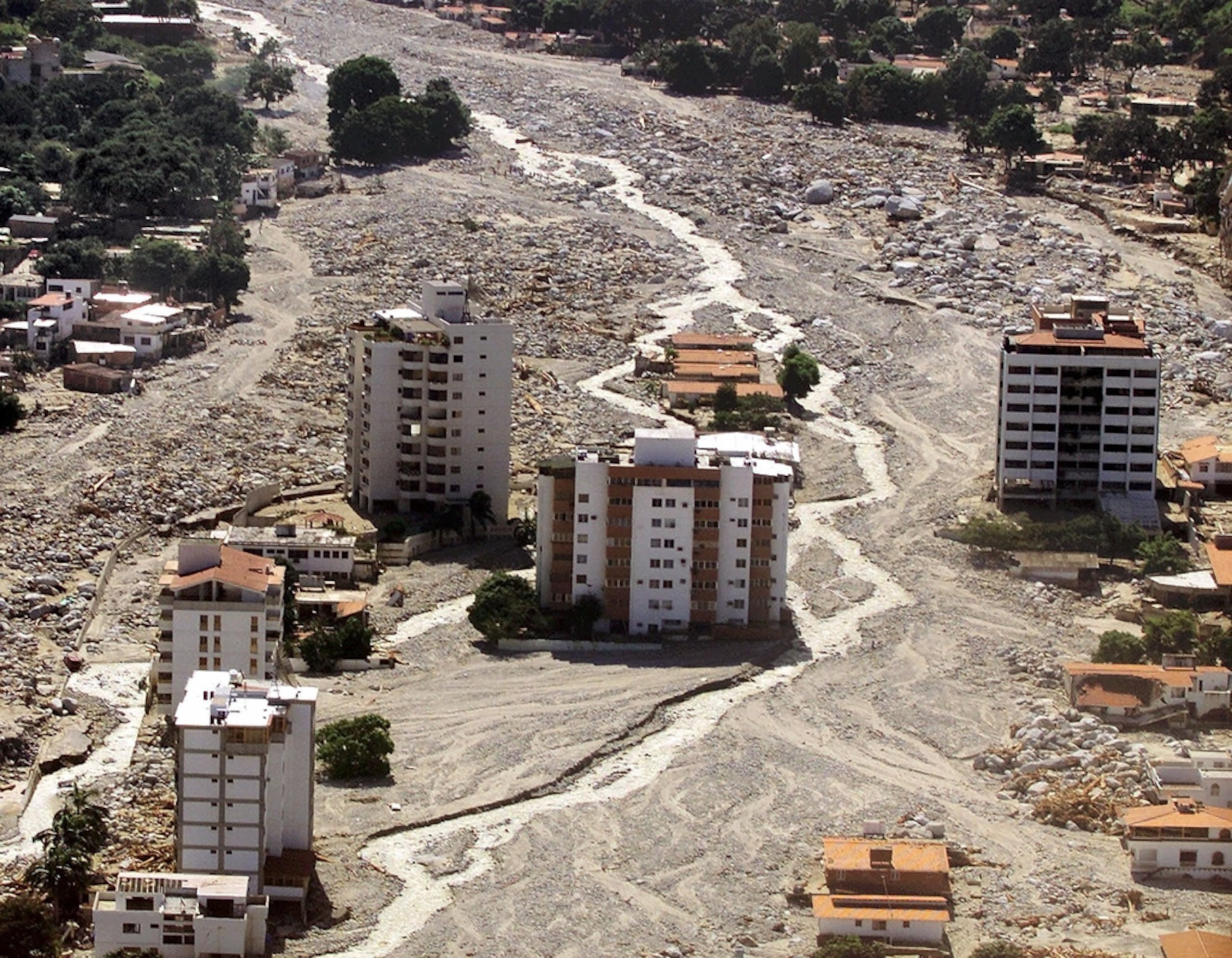 Inundación y deslave el barrio de Los Corales, en el estado Vargas, justo al norte de Caracas, el 19 de diciembre de 1999.