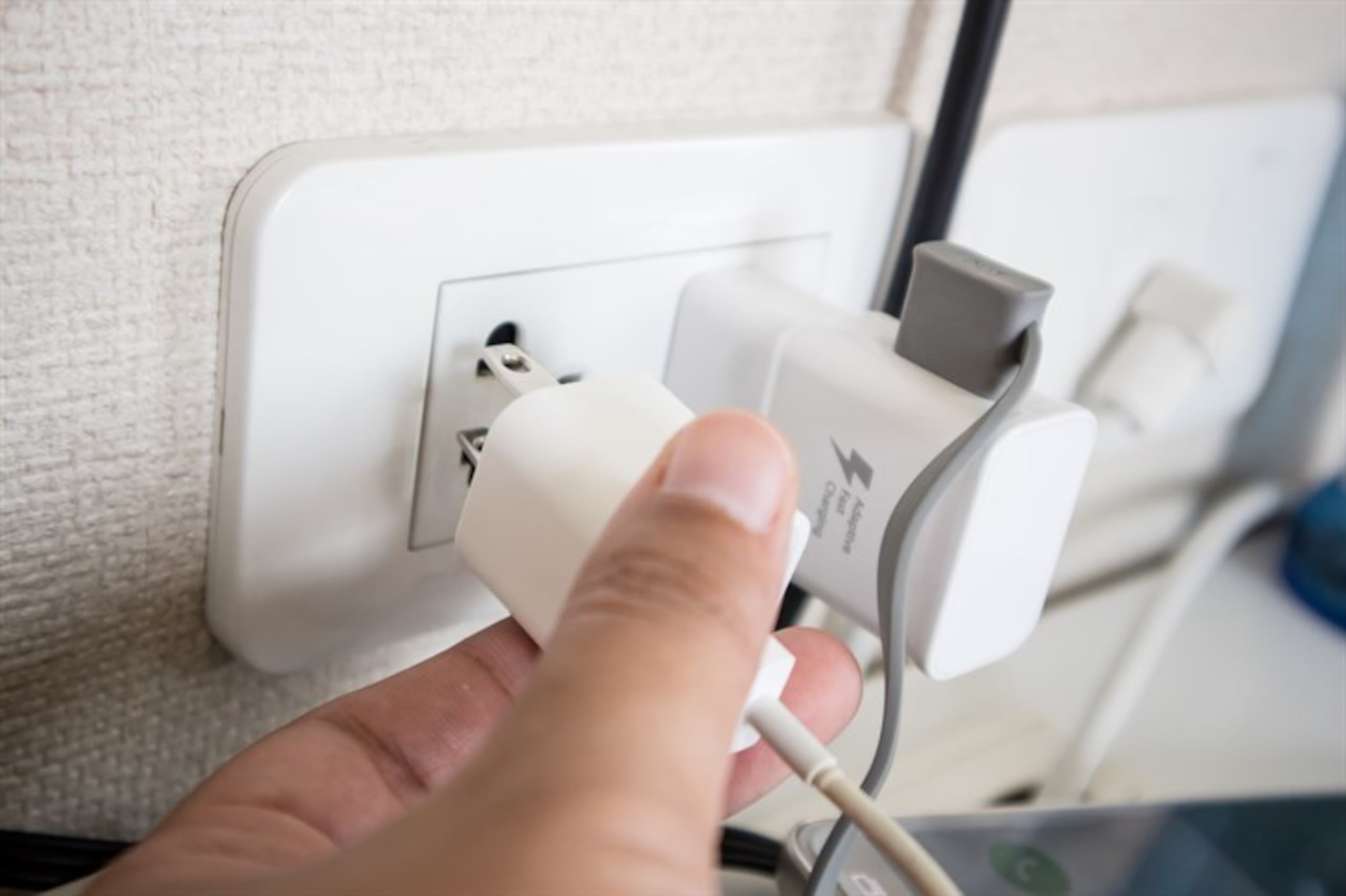 Cargador de celular: 0.26w. (Shutterstock)