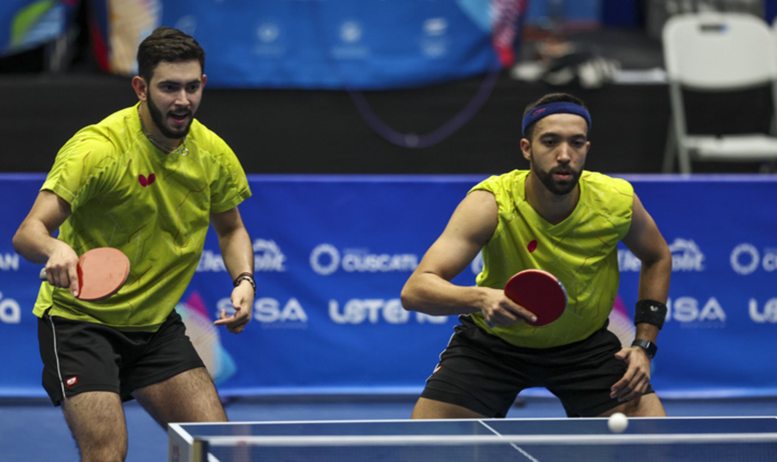 Brian Afanador y Daniel González