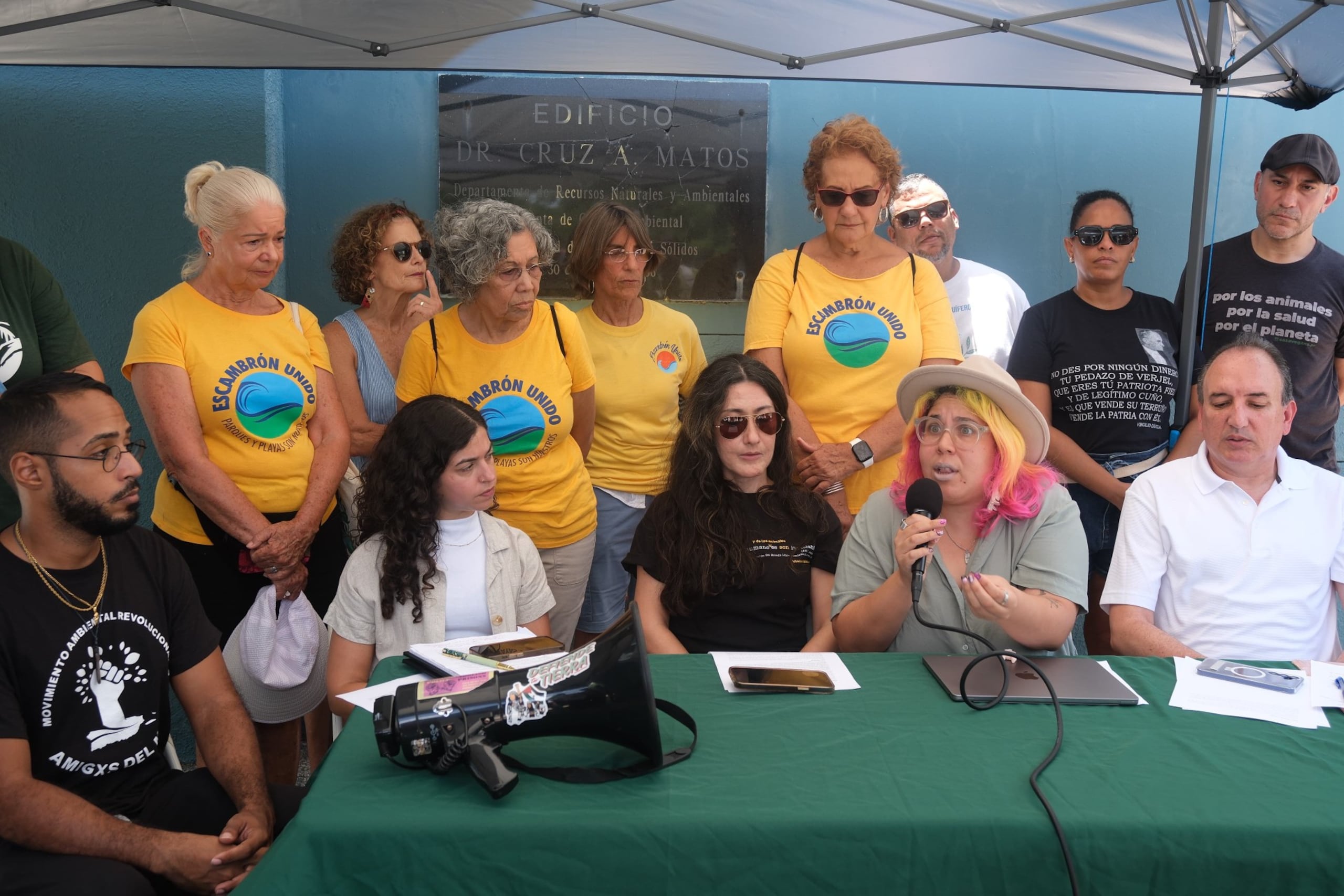 Organizaciones piden eliminar la sombrilla del DRNA