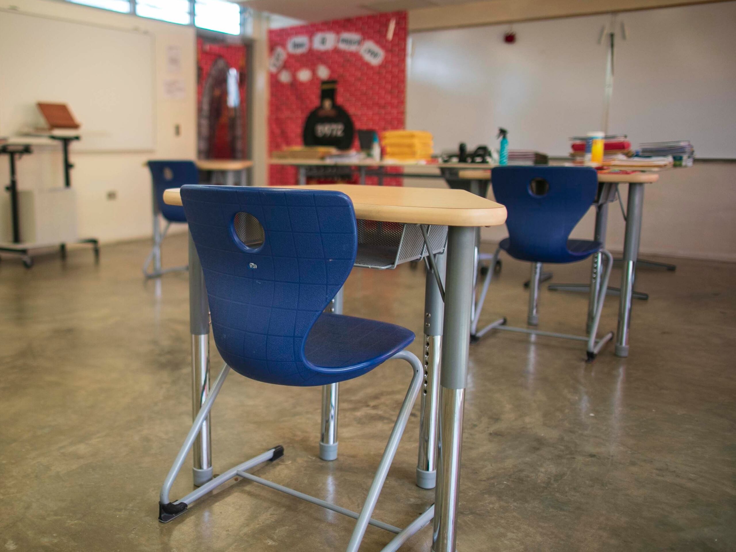 Educación aseguró que lleva a cabo un análisis en cada escuela para determinar las necesidades de equipos y la capacidad de energía eléctrica disponible.