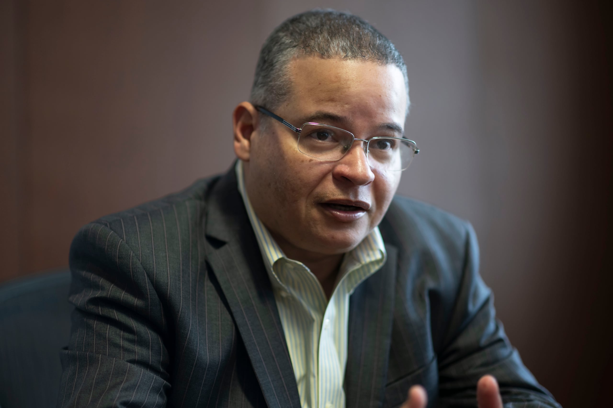 El secretario de Salud, Víctor M. Ramos Otero.