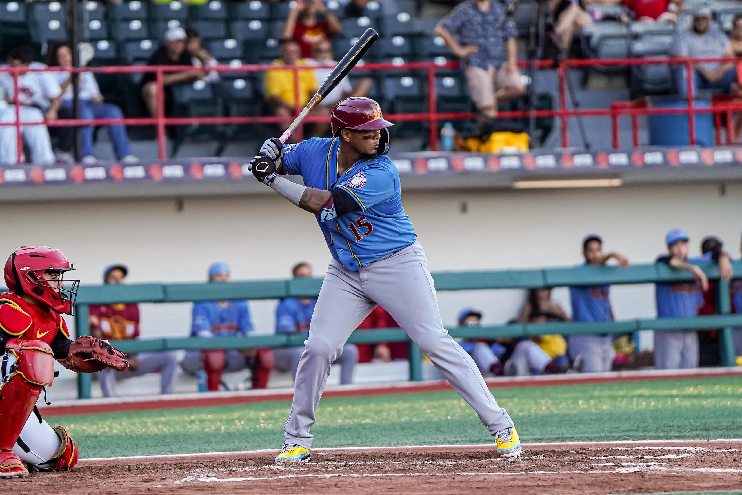 Martín Maldonado estuvo ayer por primera vez en la temporada en uniforme de los Indios. Bateó de 2-1.