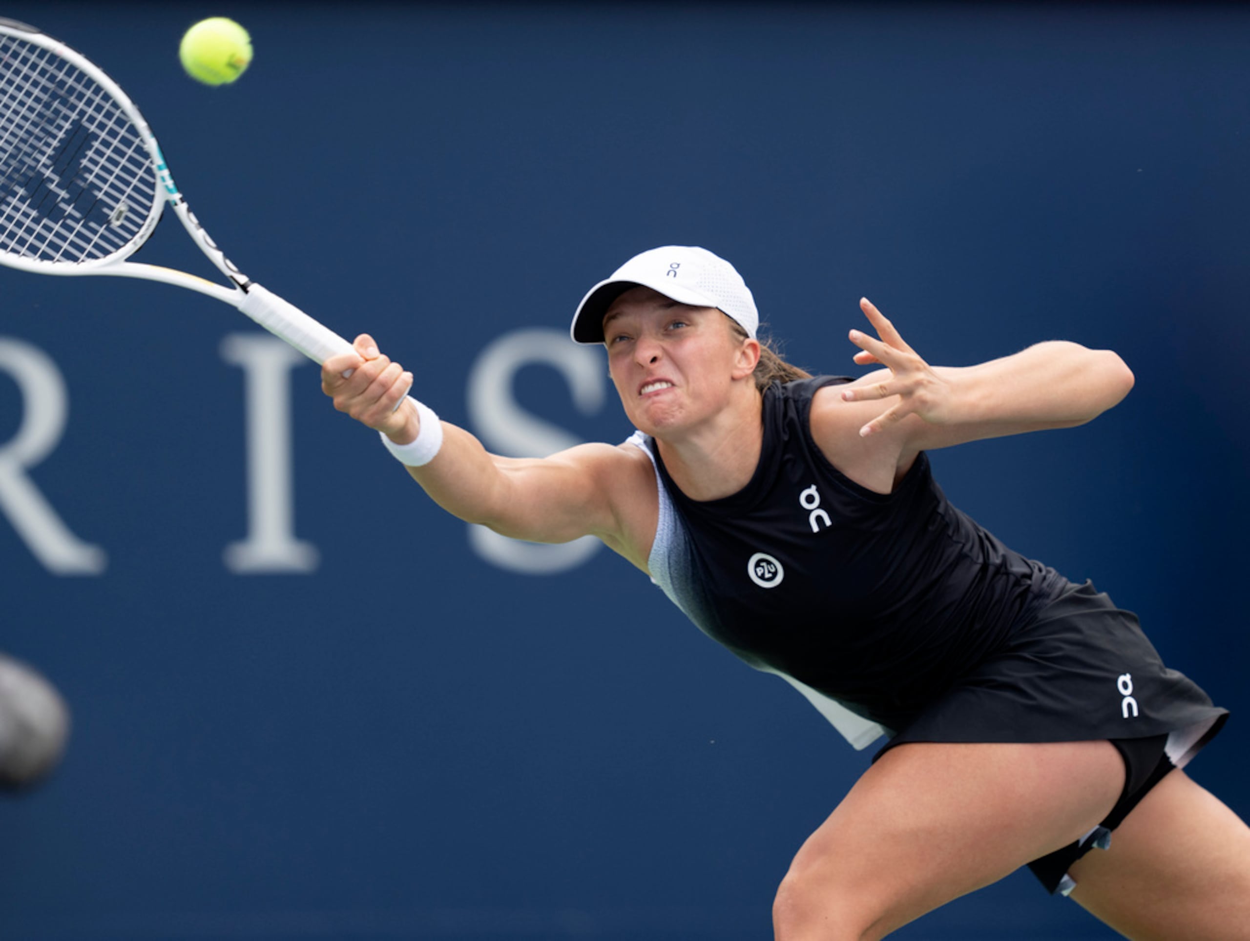 Iga Swiatek fue una de tantas jugadores que no aprobaron las pelotas que les asignaron en el pasado torneo.