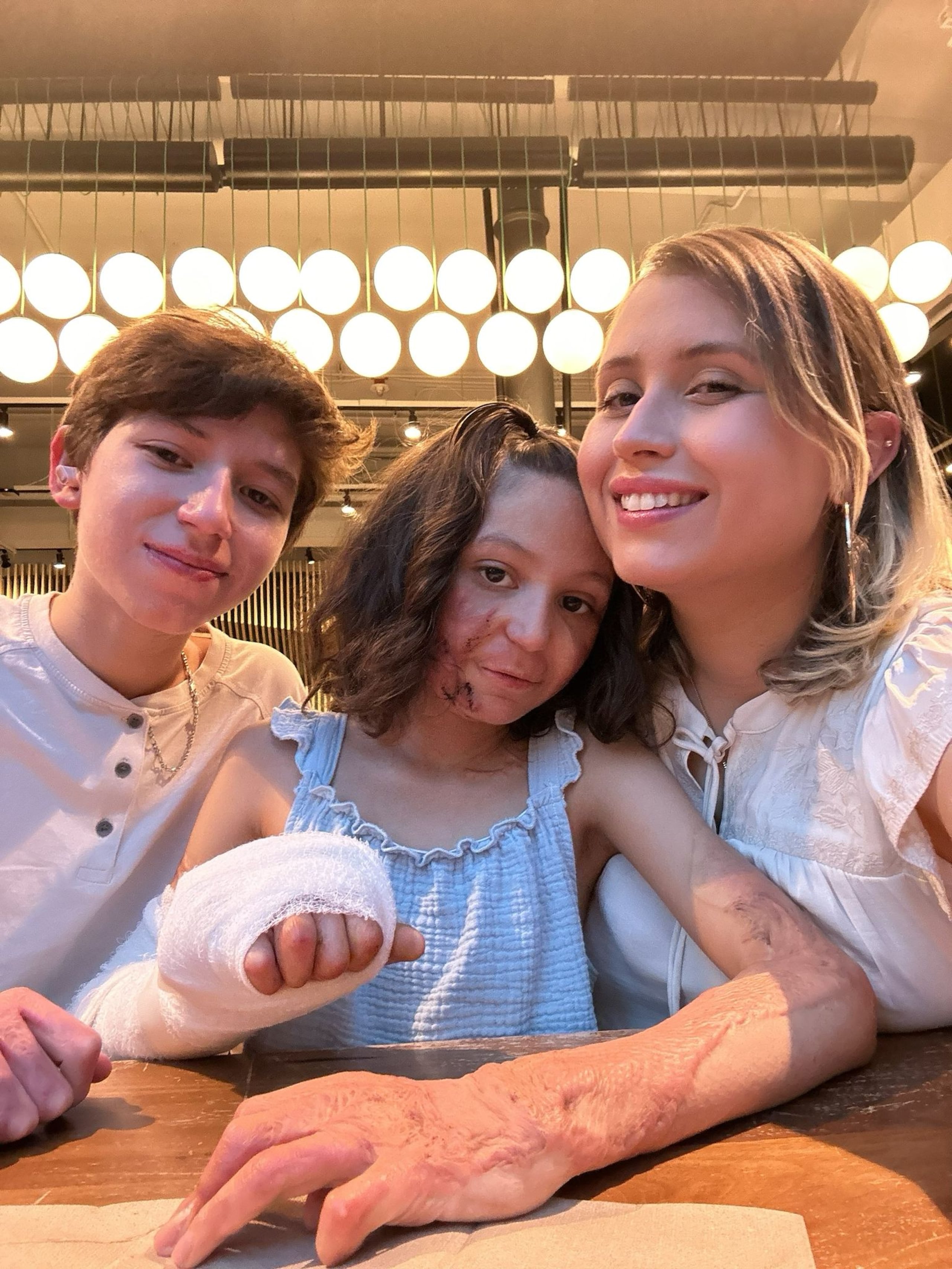Tammy y sus hijos.