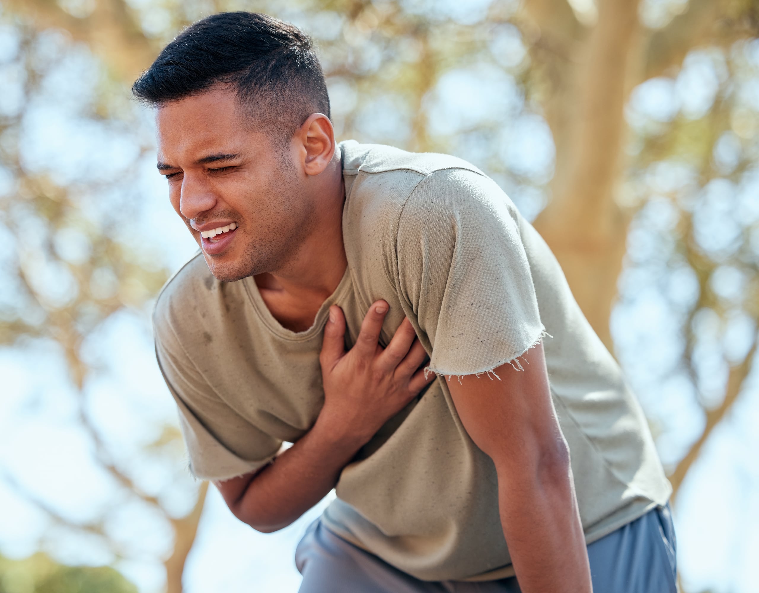 Los médicos aseguran que los signos son cada vez más visibles en pacientes jóvenes.