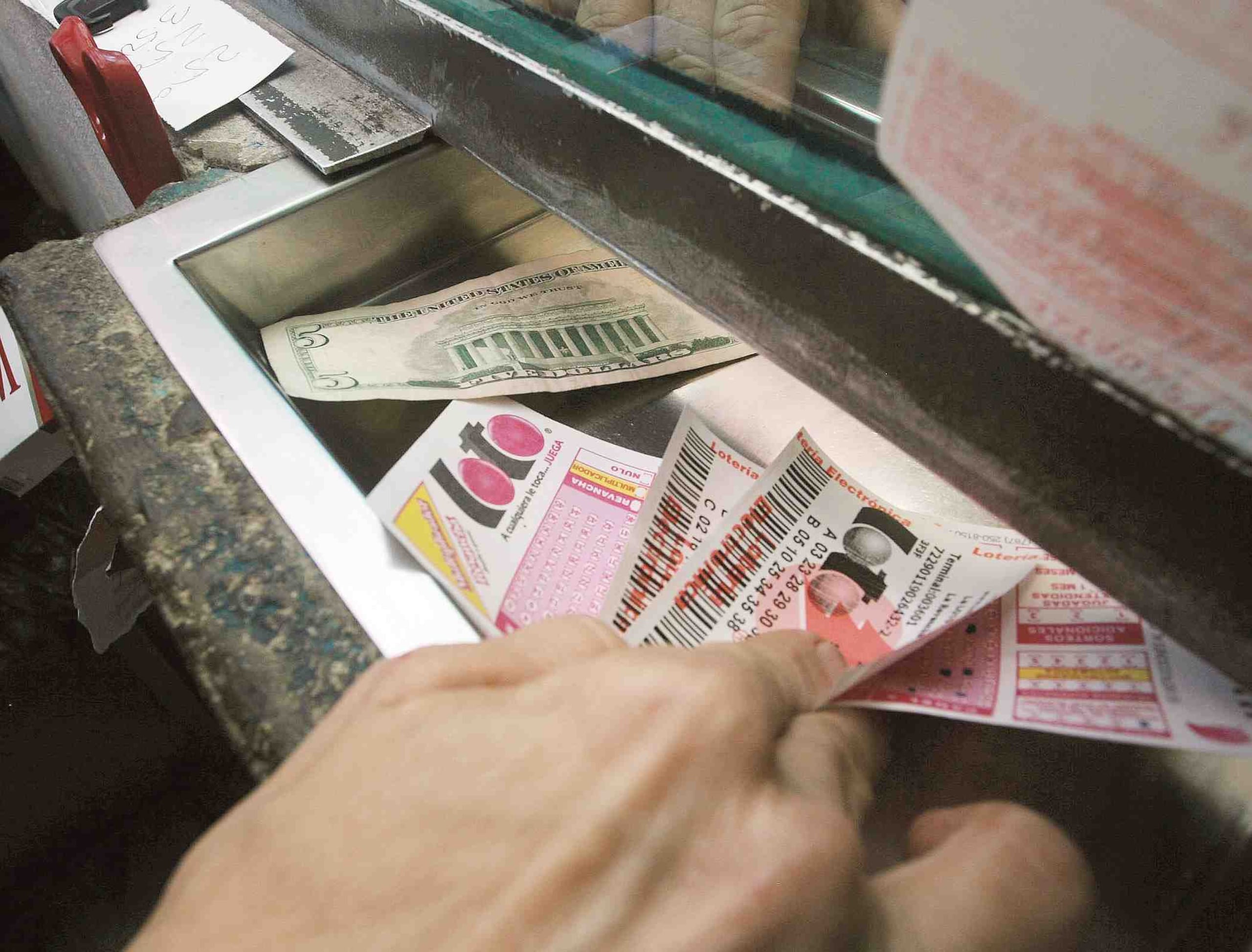 Anoche tampoco se llevaron los $2.7 millones en el sorteo de la Revancha. (Archivo GFR Media)
